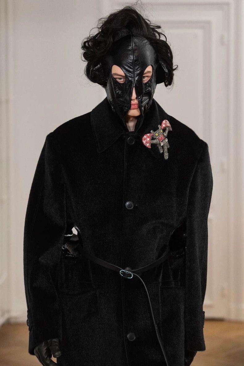 Walter Van Beirendonck Walter van Beirendonck oversized coat with holes- DMC Size US L / EU 52-54 / 3 - 1 Thumbnail