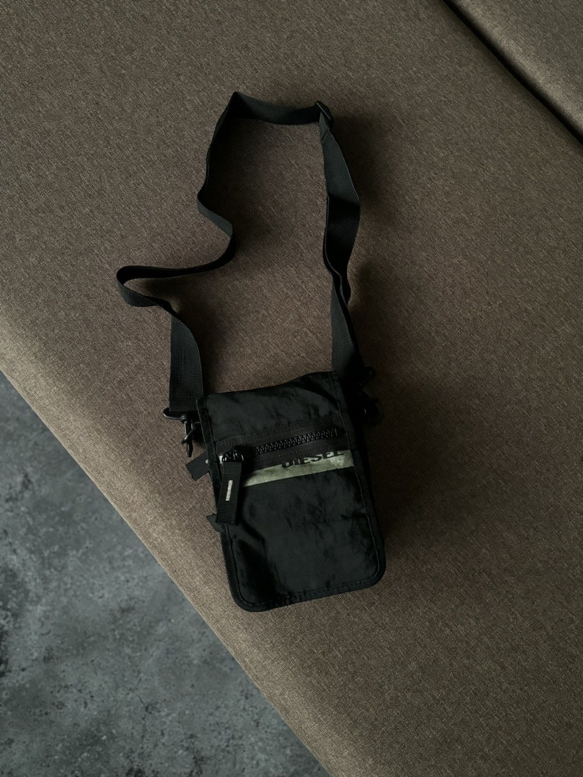 Diesel × Vintage Vintage Diesel nylon crossbody messenger bag Size ONE SIZE - 2 Thumbnail