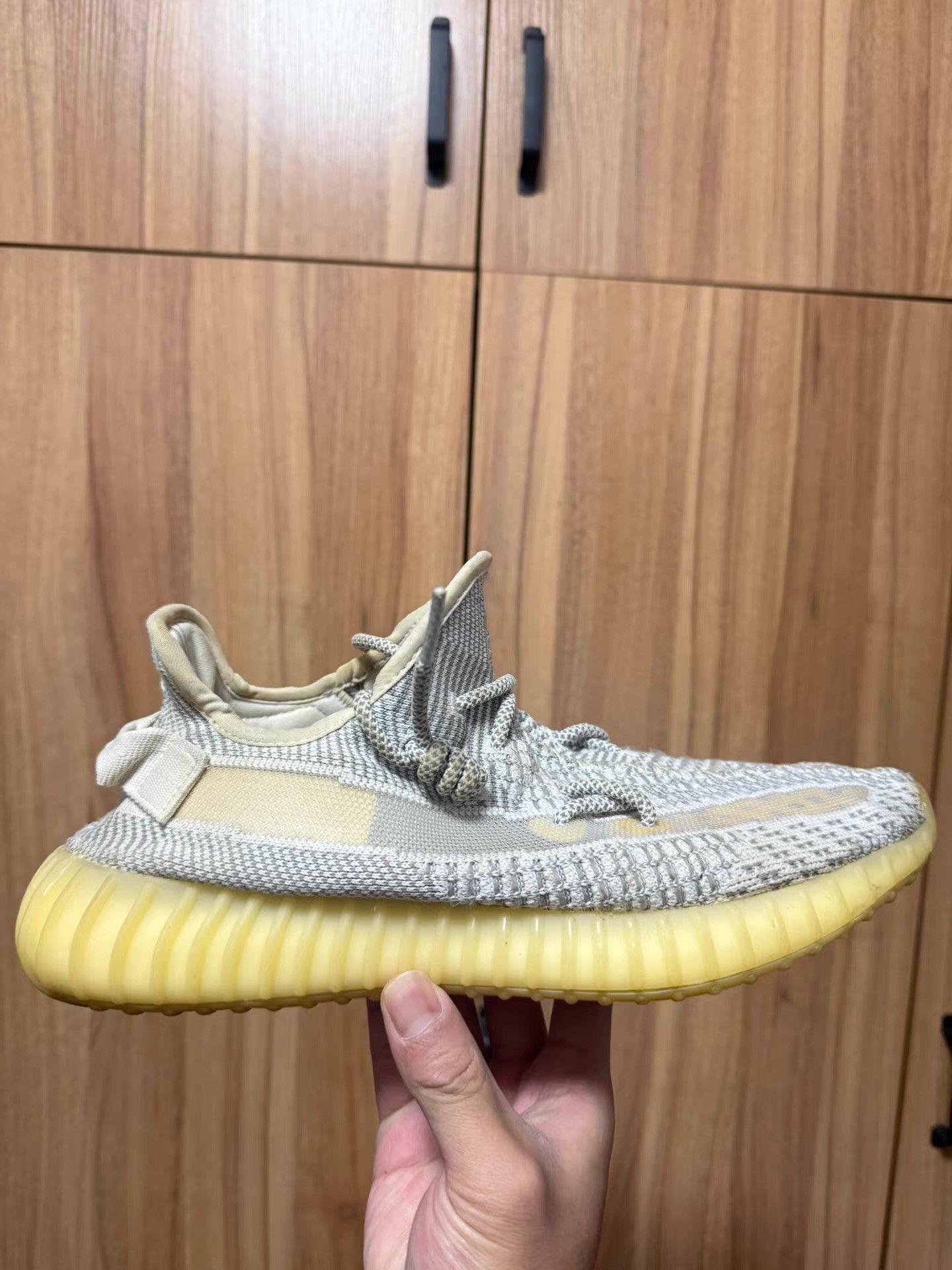 Adidas Adidas Yeezy Boost 350 V2 Angel Ｑ20 Size US 10.5 / EU 43-44 - 6 Thumbnail
