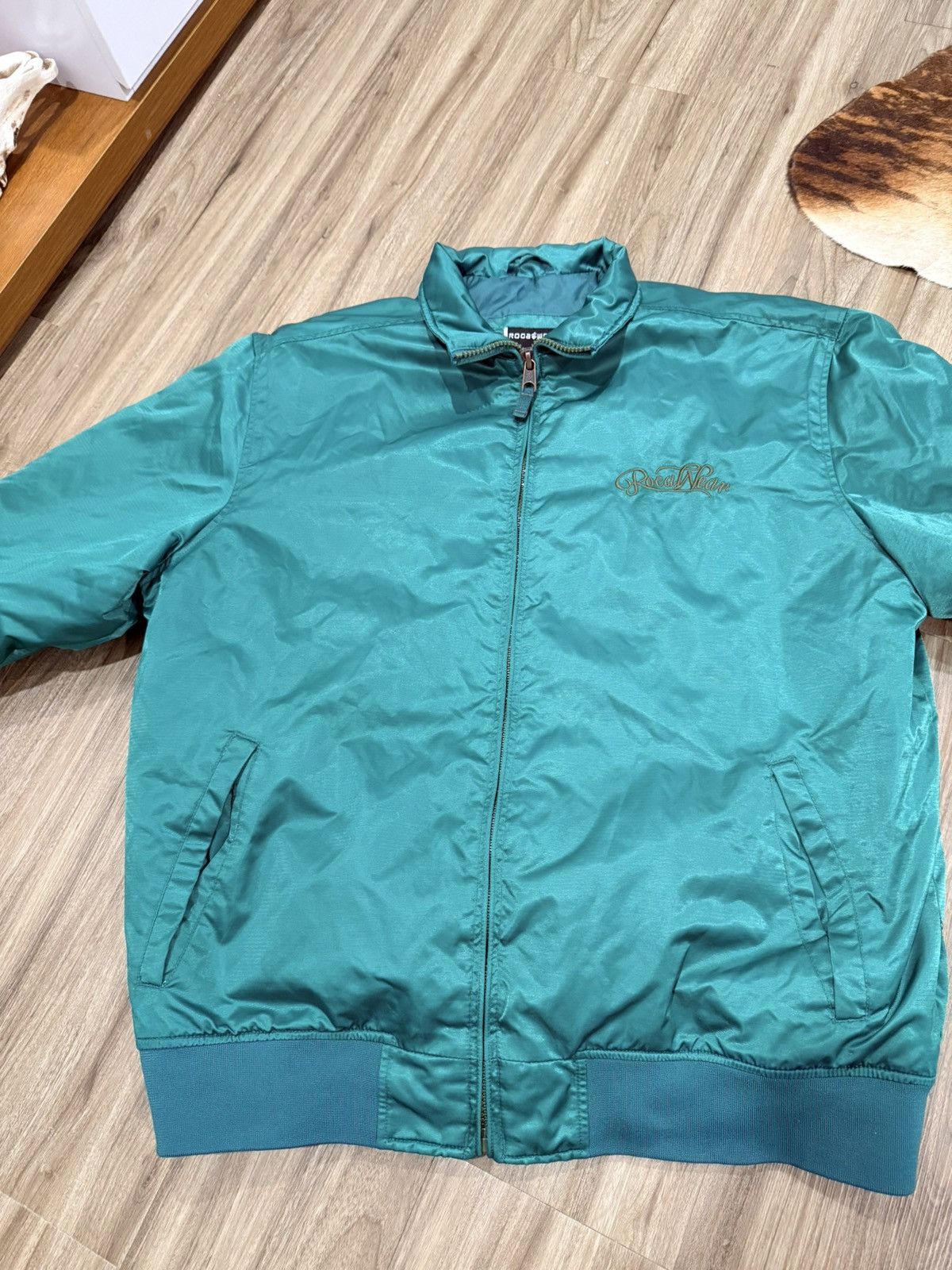 Rocawear Vintage Rocawear Satin Bomber Jacket Hiphop Streetwear Size US XXL / EU 58 / 5 - 2 Thumbnail