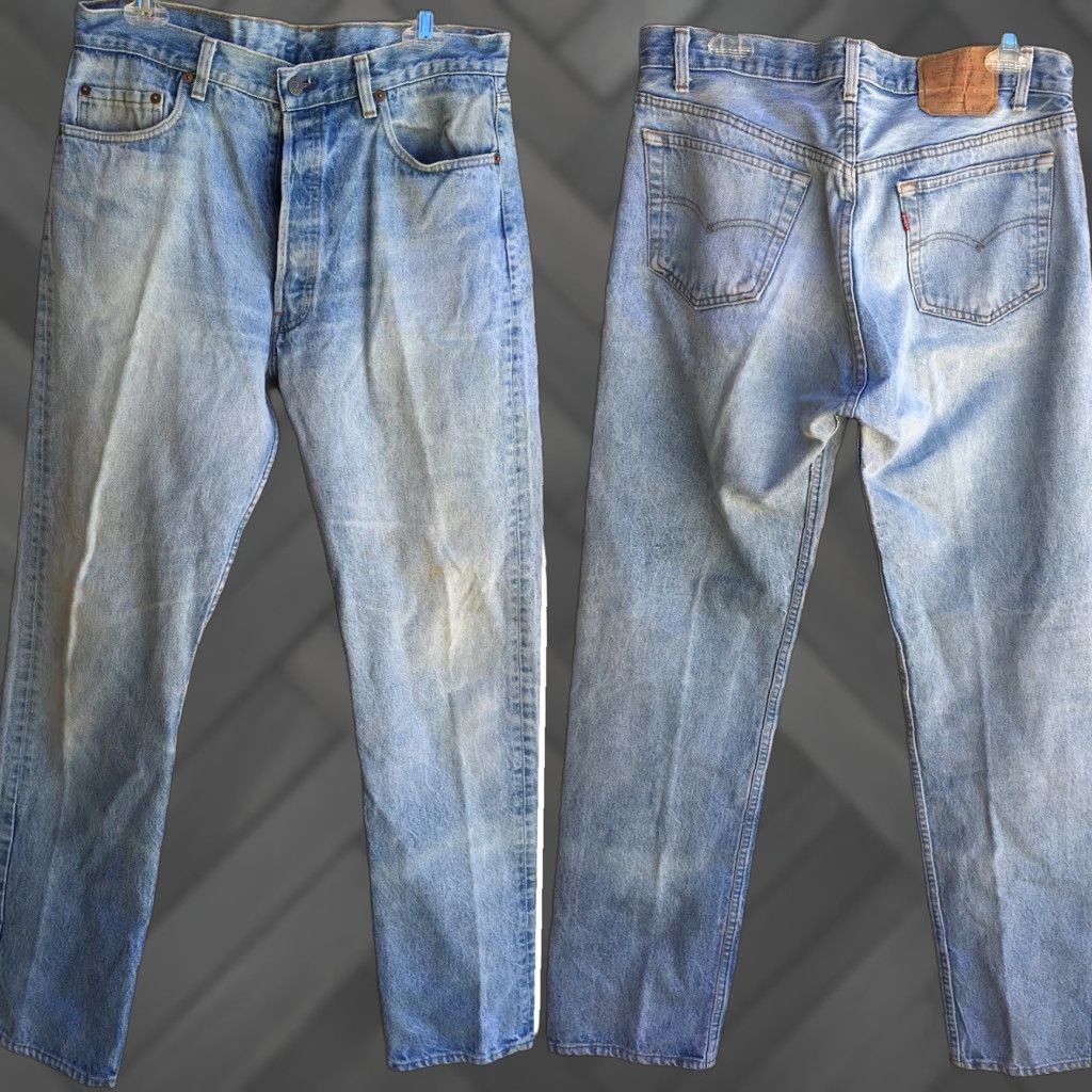 Vintage VINTAGE Levi’s 501 Jeans Button Fly 34x34 Levi’s USA Blue Denim Sizes 36 34 Size US 34 / EU 50 - 1 Thumbnail