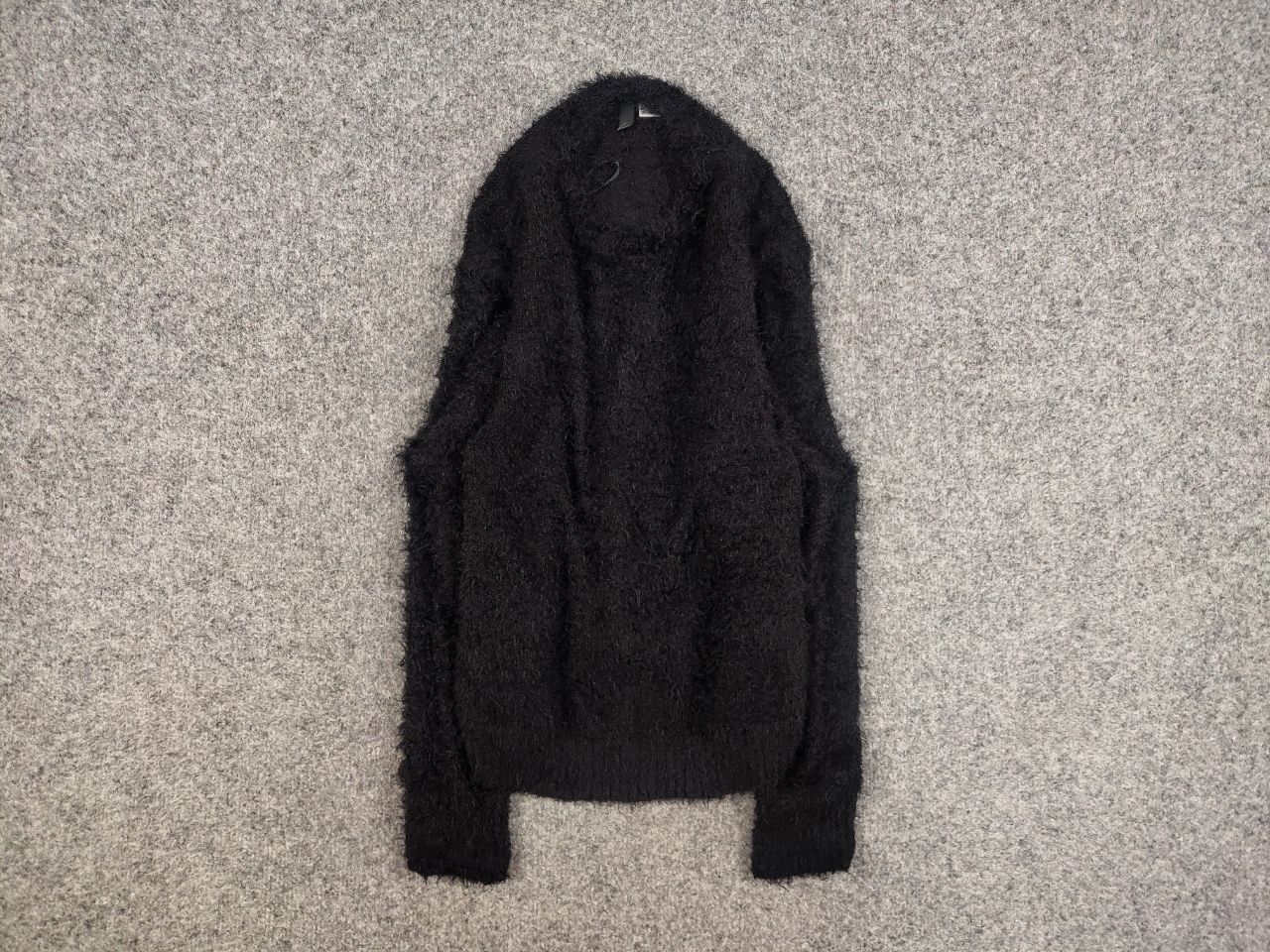 Japanese Brand Vintage 90's Japanese Mohair Black Style Fuzzy Sweater Y2K Size S / US 4 / IT 40 - 1 Thumbnail