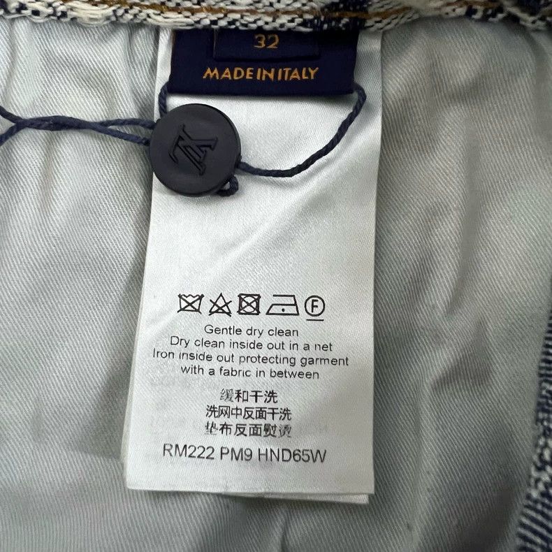 Louis Vuitton Embroidered shorts with mixed color pattern s