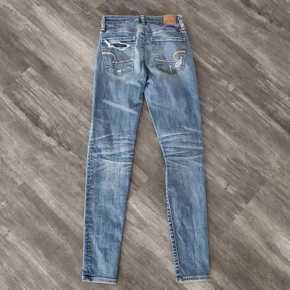 Designer Denim Distressed AEO High Waisted Skinny Jean Size 25" / US 0 / IT 36 - 2 Thumbnail