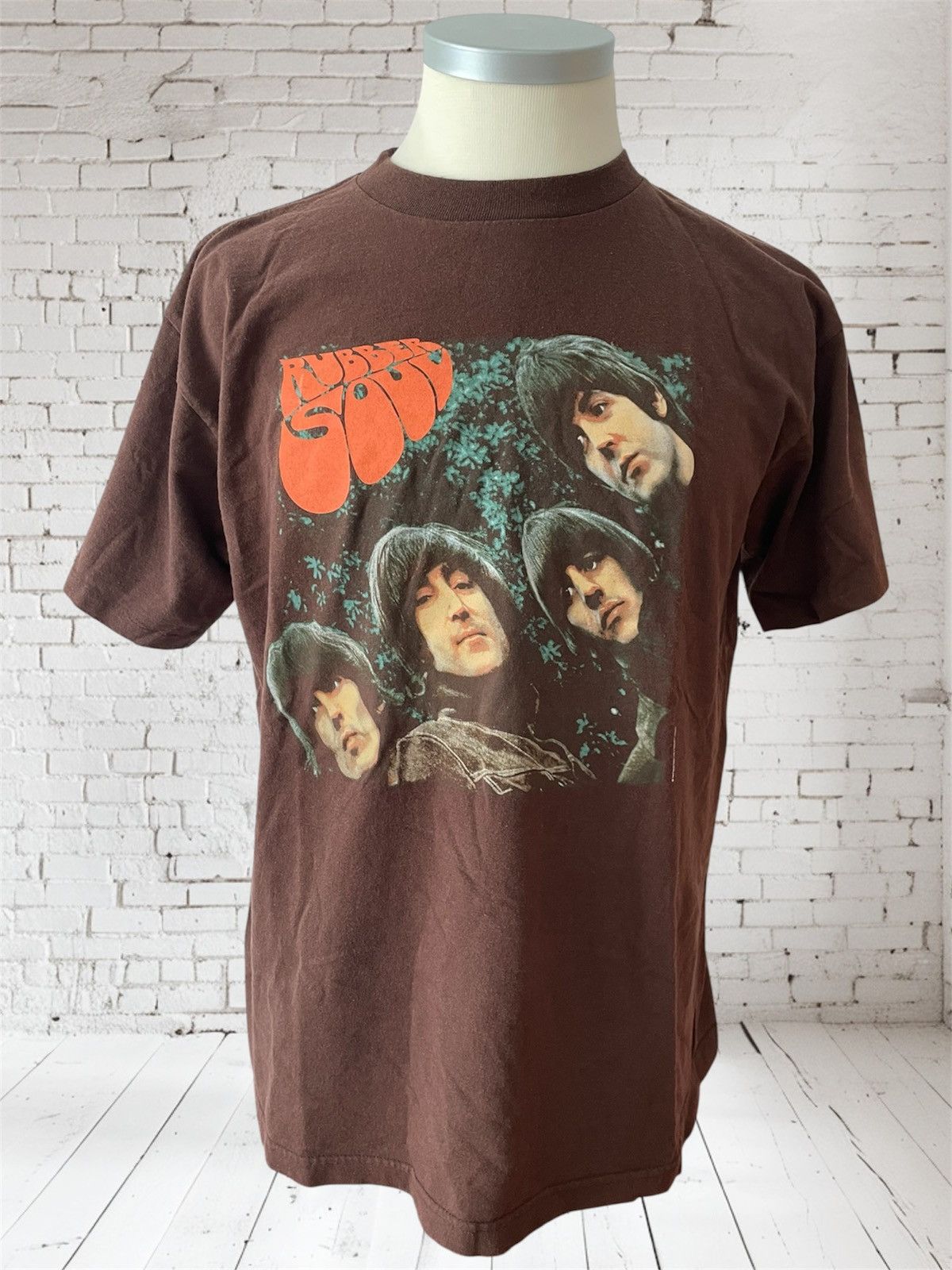 Vintage Vintage The Beatles Rubber Soul 1997 T-Shirt Size US L / EU 52-54 / 3 - 1 Thumbnail