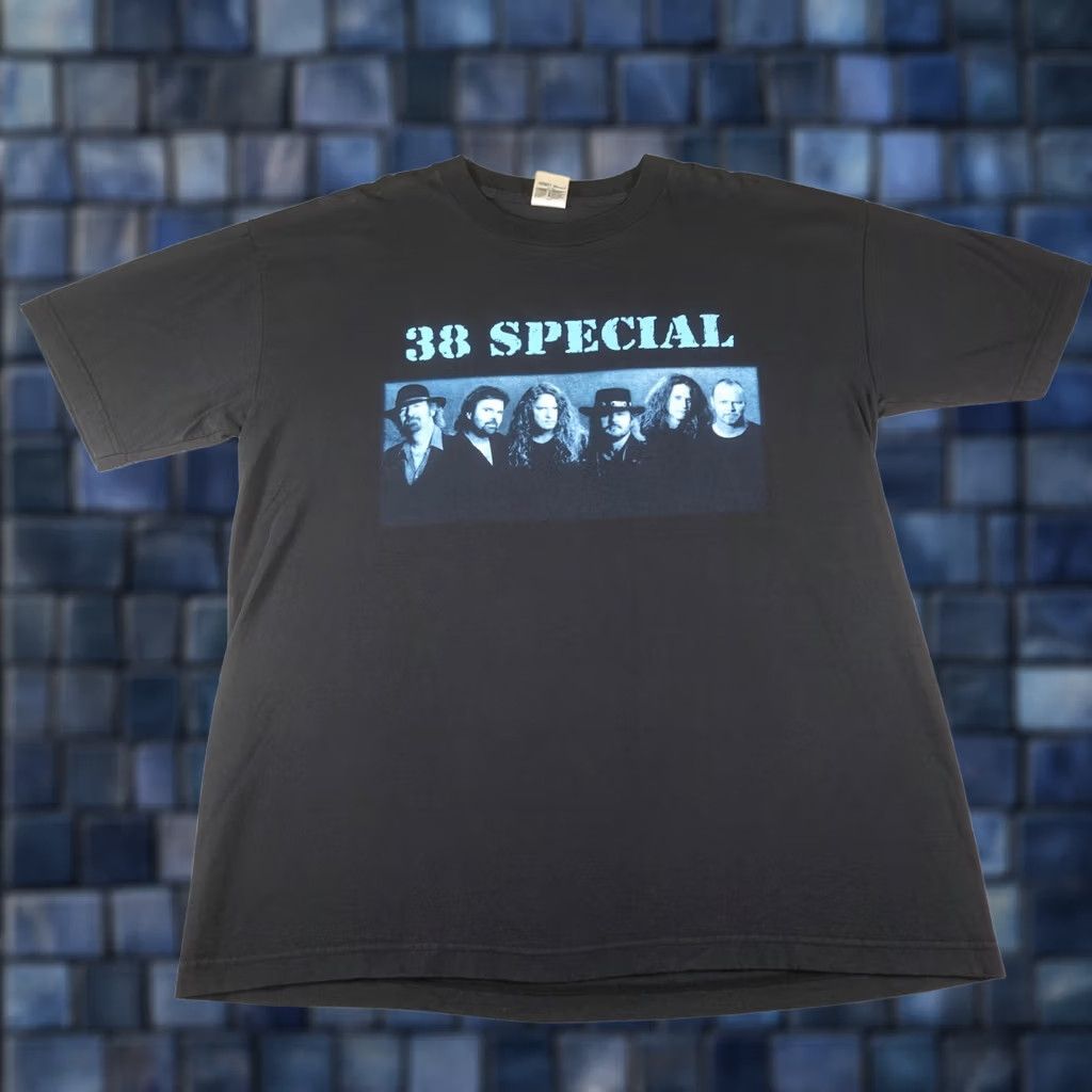 Vintage VINTAGE 38 SPECIAL Shirt Mens XL Black Tour 2000 USA Flag Y2K Rock Band Tee Size US XL / EU 56 / 4 - 1 Thumbnail