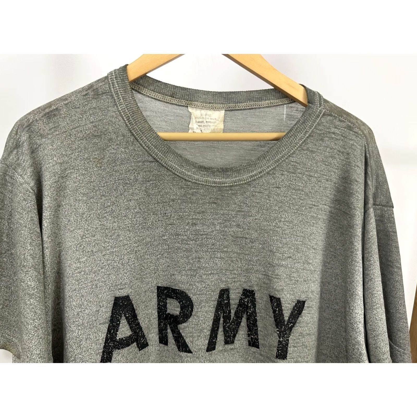 Vintage VTG Army PT Physical Fitness T-Shirt Size XL Mens Gray Short Sleeve US Army Theme Wearable Burnout Paper Thin Worn Down Size US XL / EU 56 / 4 - 4 Thumbnail