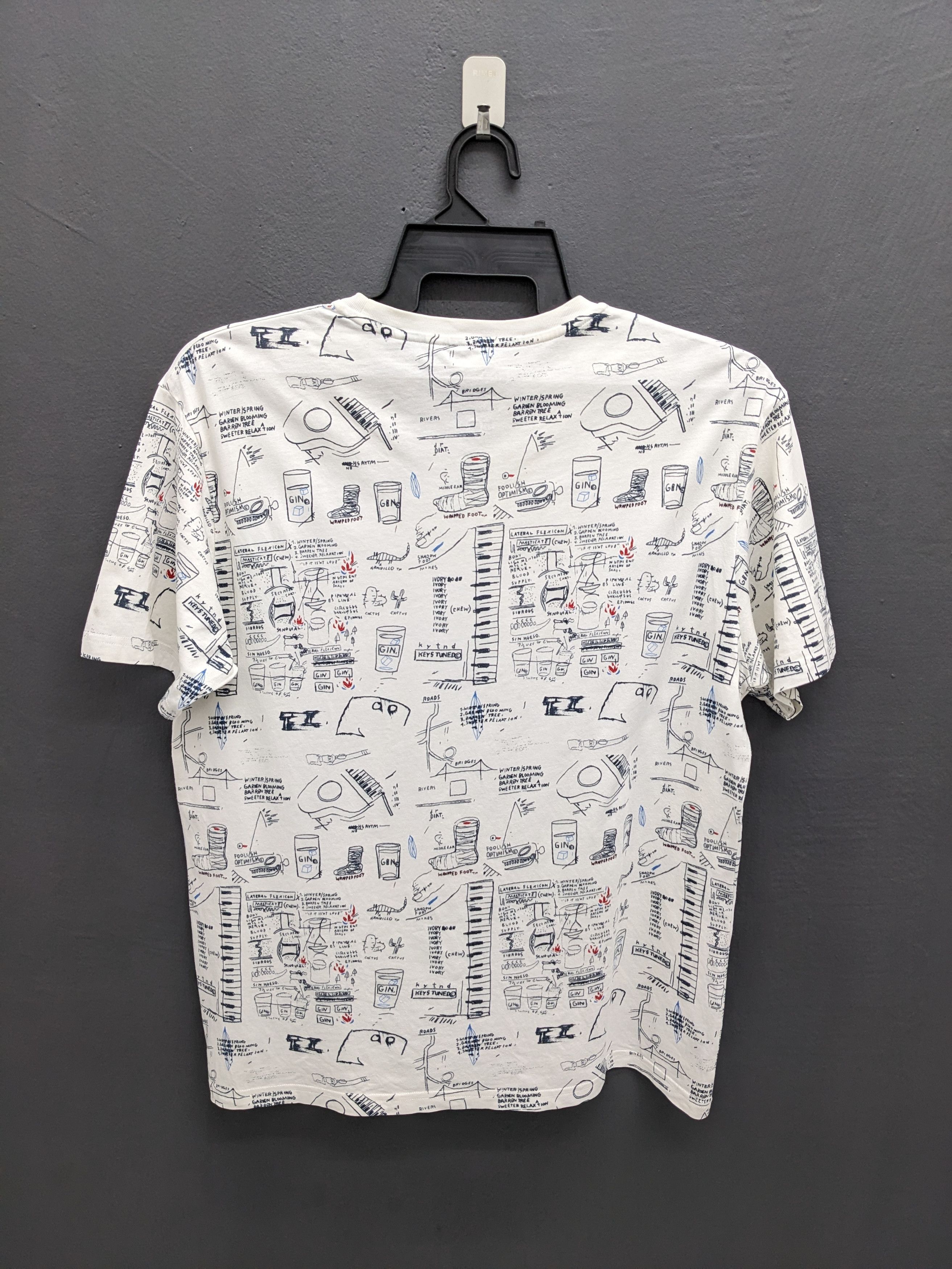 Jean-Michel Basquiat Japanese Brand uniqlo X Jean Michel Basquiat X Moma Tshirt Size US L / EU 52-54 / 3 - 4 Thumbnail