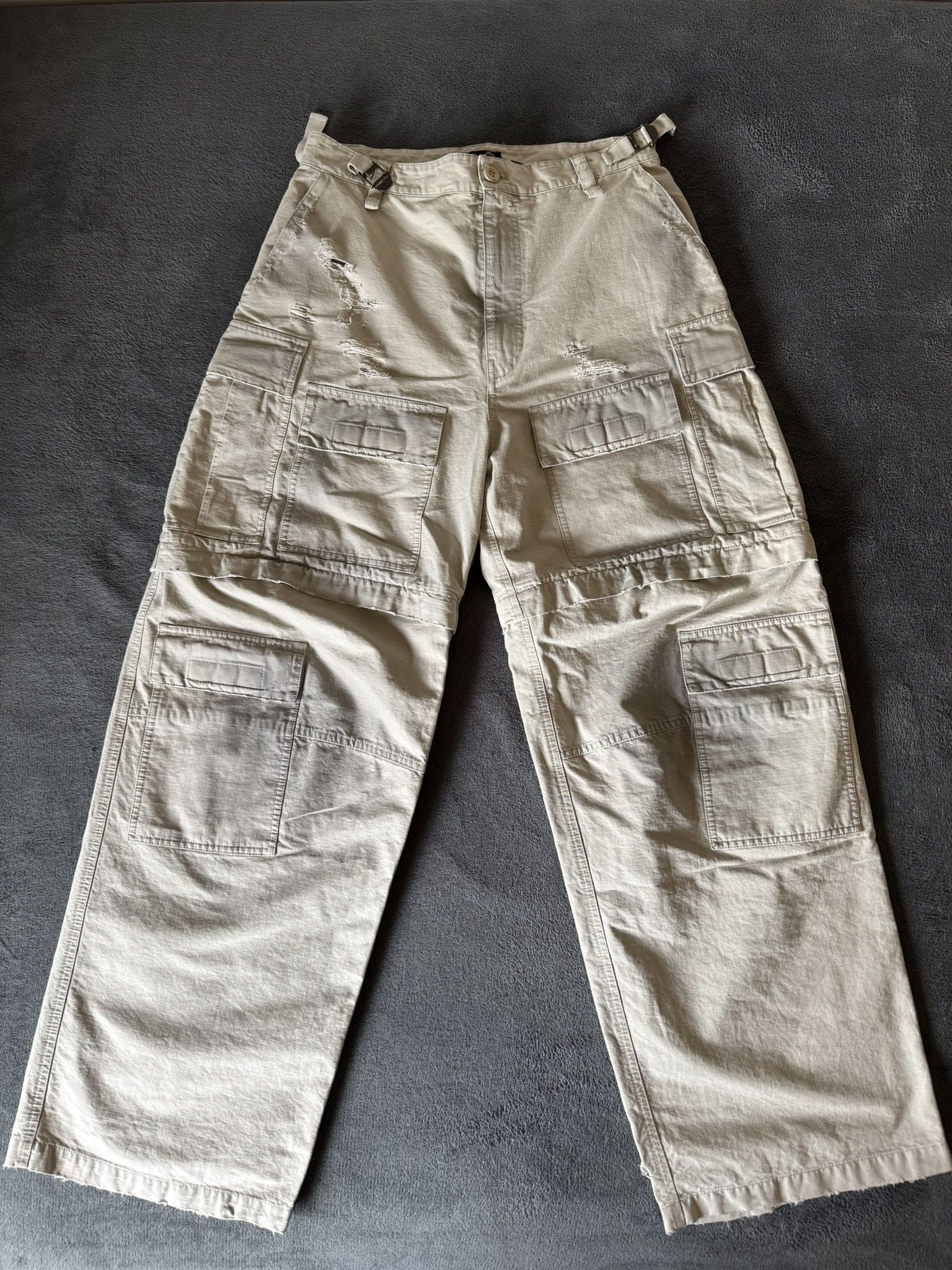 Balenciaga Balenciaga Ripstop Convertible Cargos Size US 31 - 1 Thumbnail