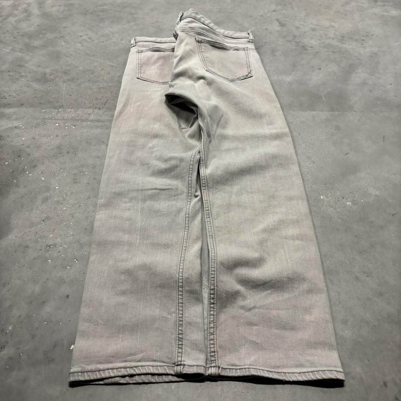 Japanese Brand × Vintage Crazy Vintage Y2K/2000s Faded Light Grey Grunge Streetwear Denim Jeans! Size US 33 - 4 Thumbnail