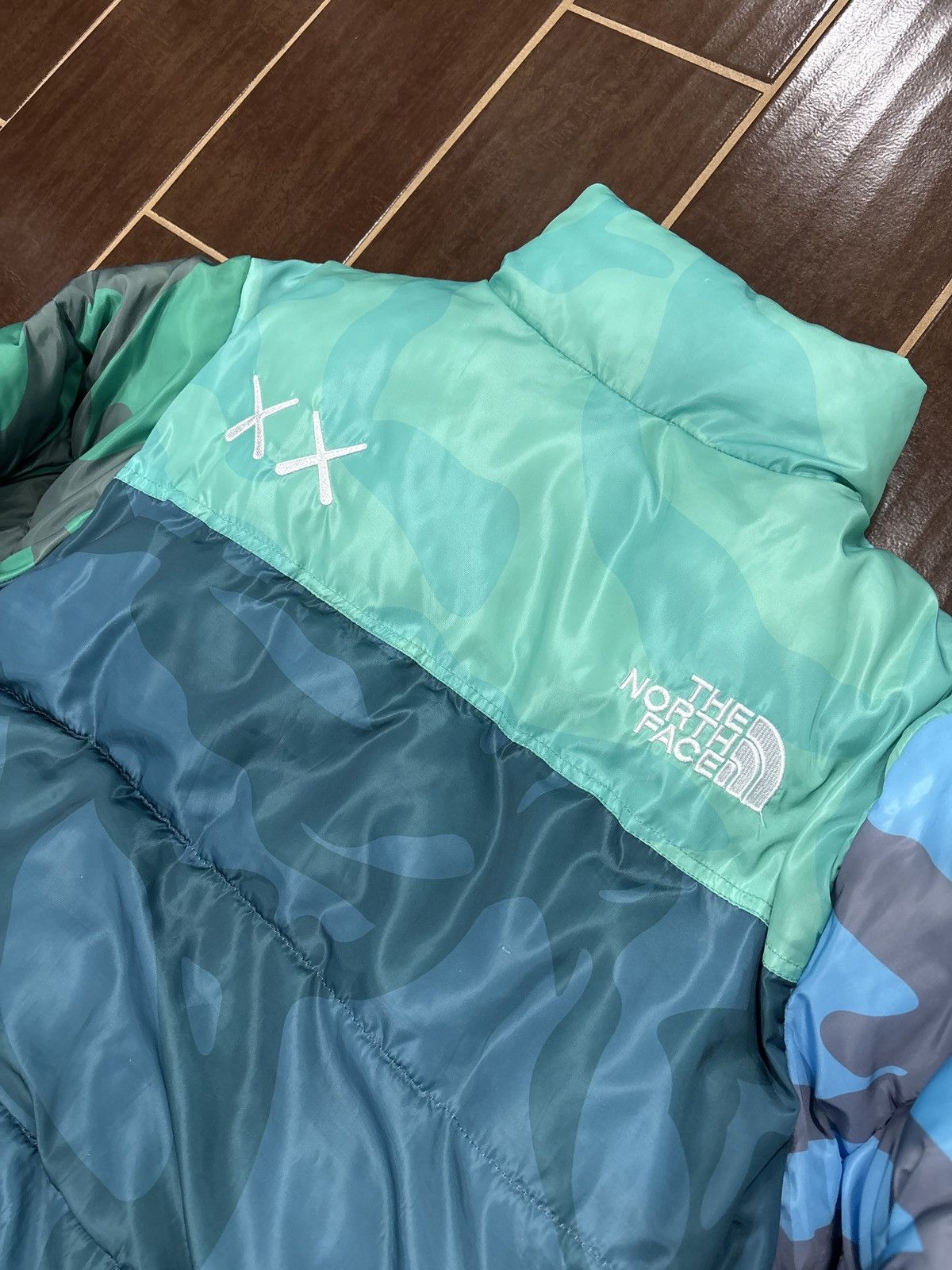 Kaws × The North Face USED Kaws x The North Face Nuptse Jacket Safety Green SZ L Size US L / EU 52-54 / 3 - 6 Thumbnail
