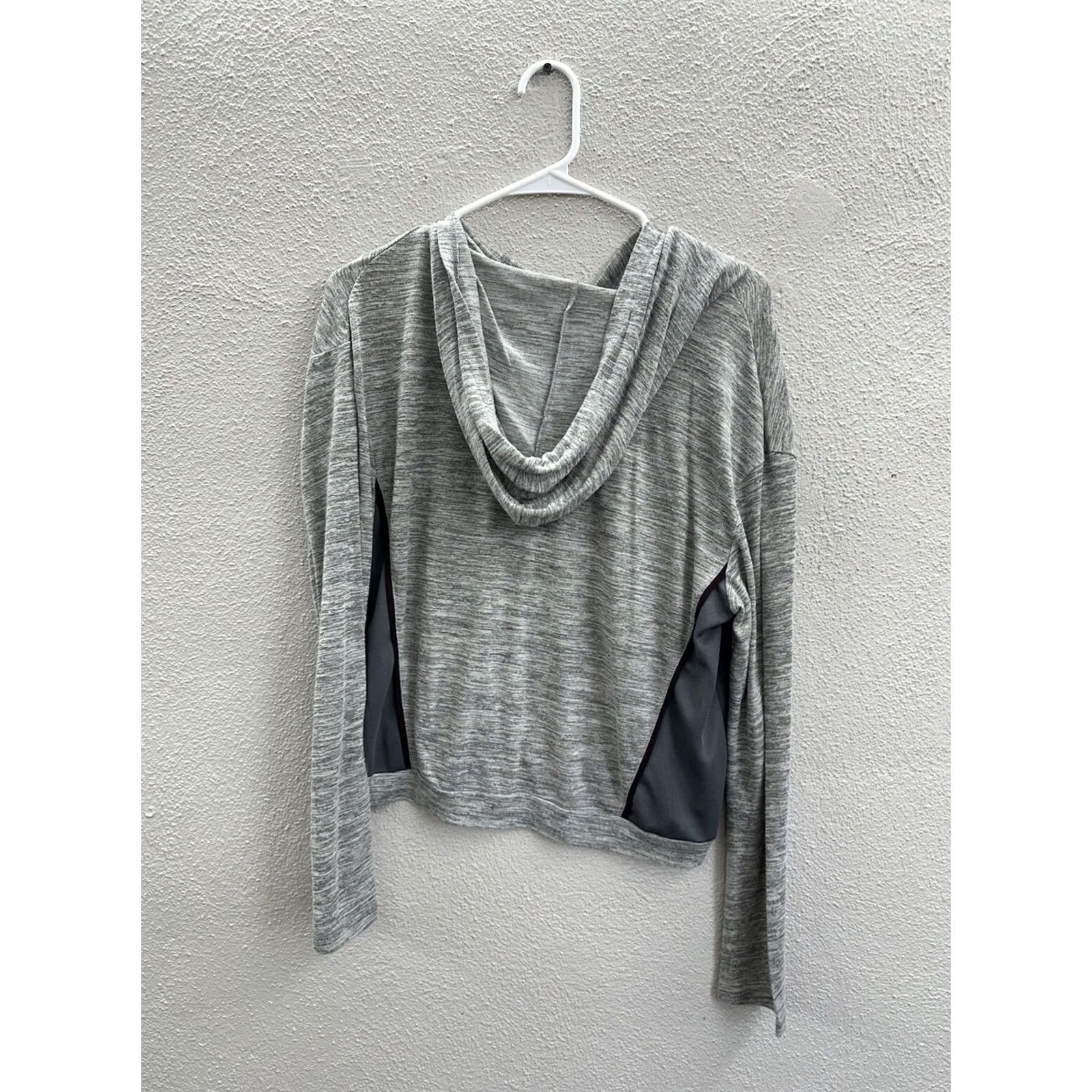 Vintage Charlotte Russe Sport Womens Shirt Cropped Hooded Long Sleeve Gray Size L Shirt Size L / US 10 / IT 46 - 5 Thumbnail