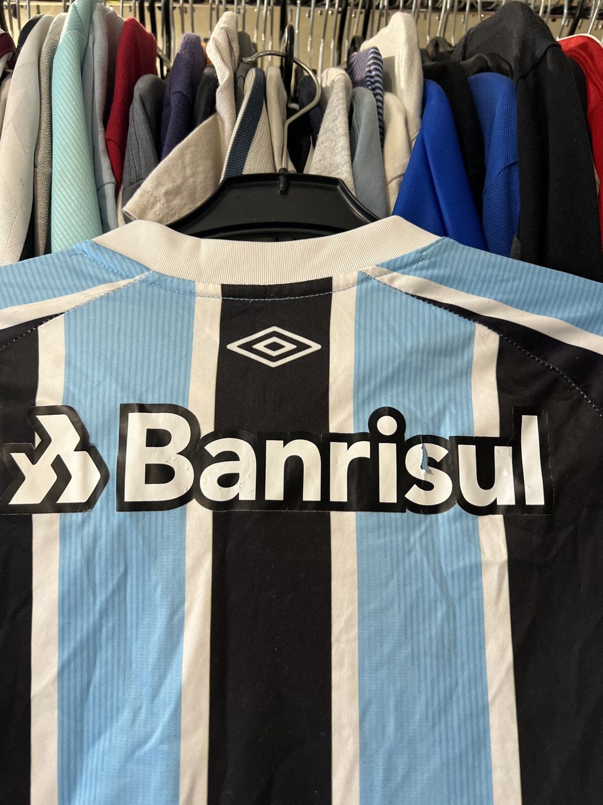Umbro 2021 BLOKE-CORE UMBRO GREMIO MEMORABILIA HOME FOOTBALL SHIRT Size US S / EU 44-46 / 1 - 7 Thumbnail