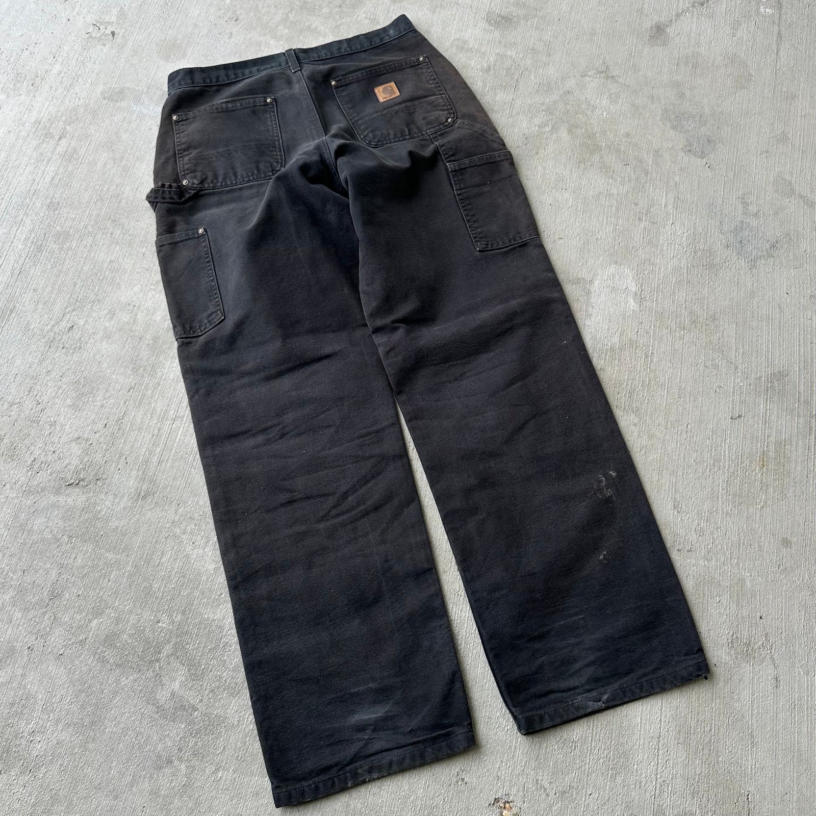 Vintage Carhartt black double knee work wear carpenter pants