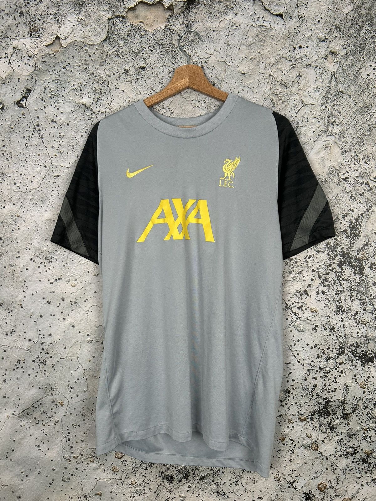 Nike Nike Liverpool FC Soccer Jersey Football Premier League Size US L / EU 52-54 / 3 - 1 Thumbnail