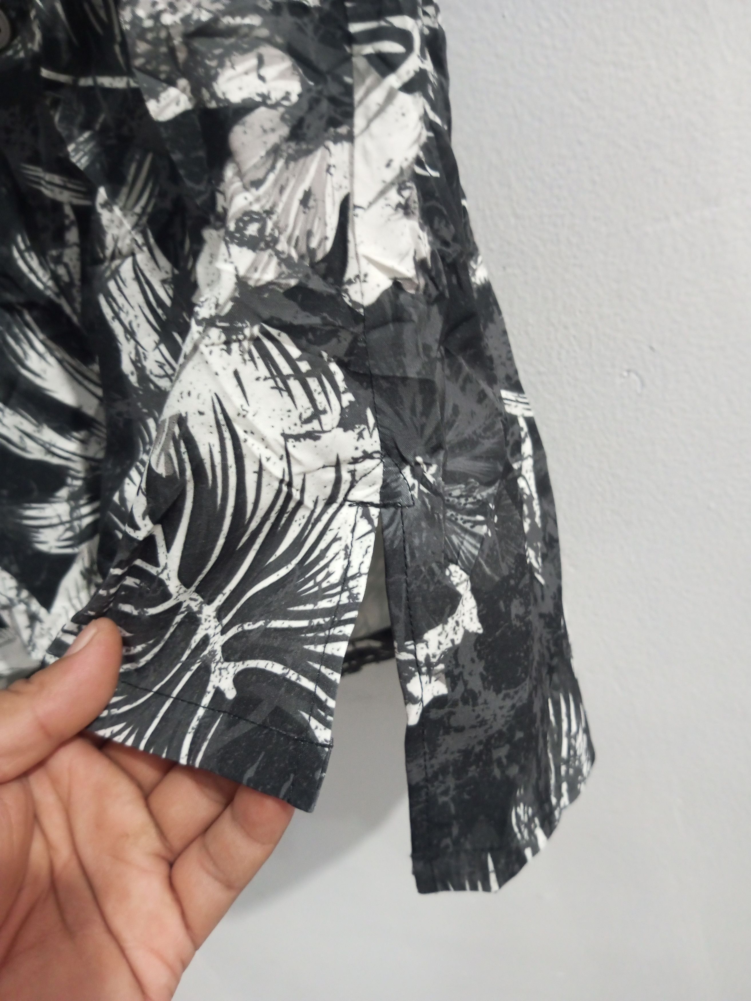 semanticdesign Vintage Shellac x Semantic design floral shirt Size US M / EU 48-50 / 2 - 5 Thumbnail