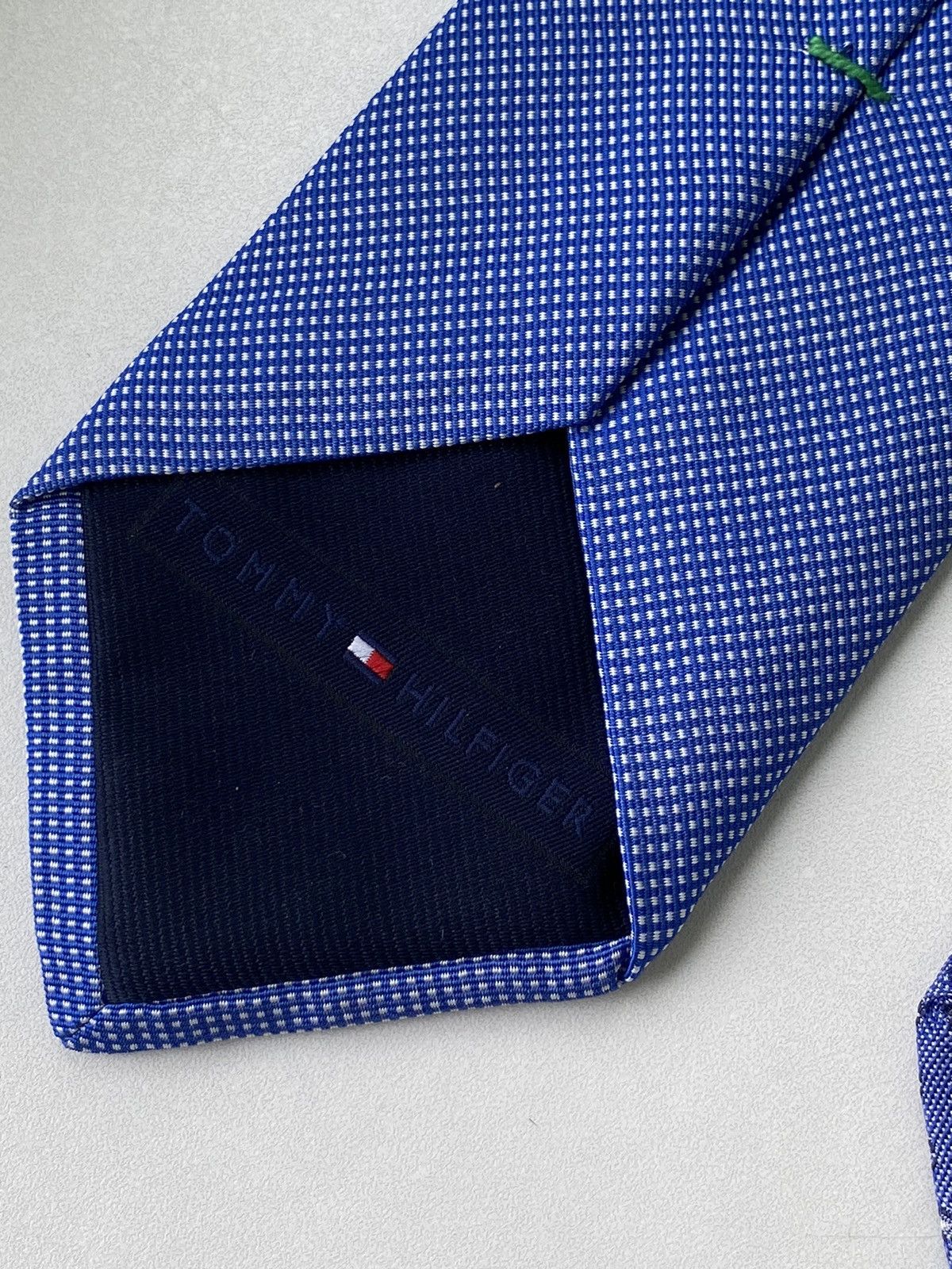 Tommy Hilfiger Tommy Hilfiger navy blue silk necktie with spotted print Size ONE SIZE - 1 Thumbnail