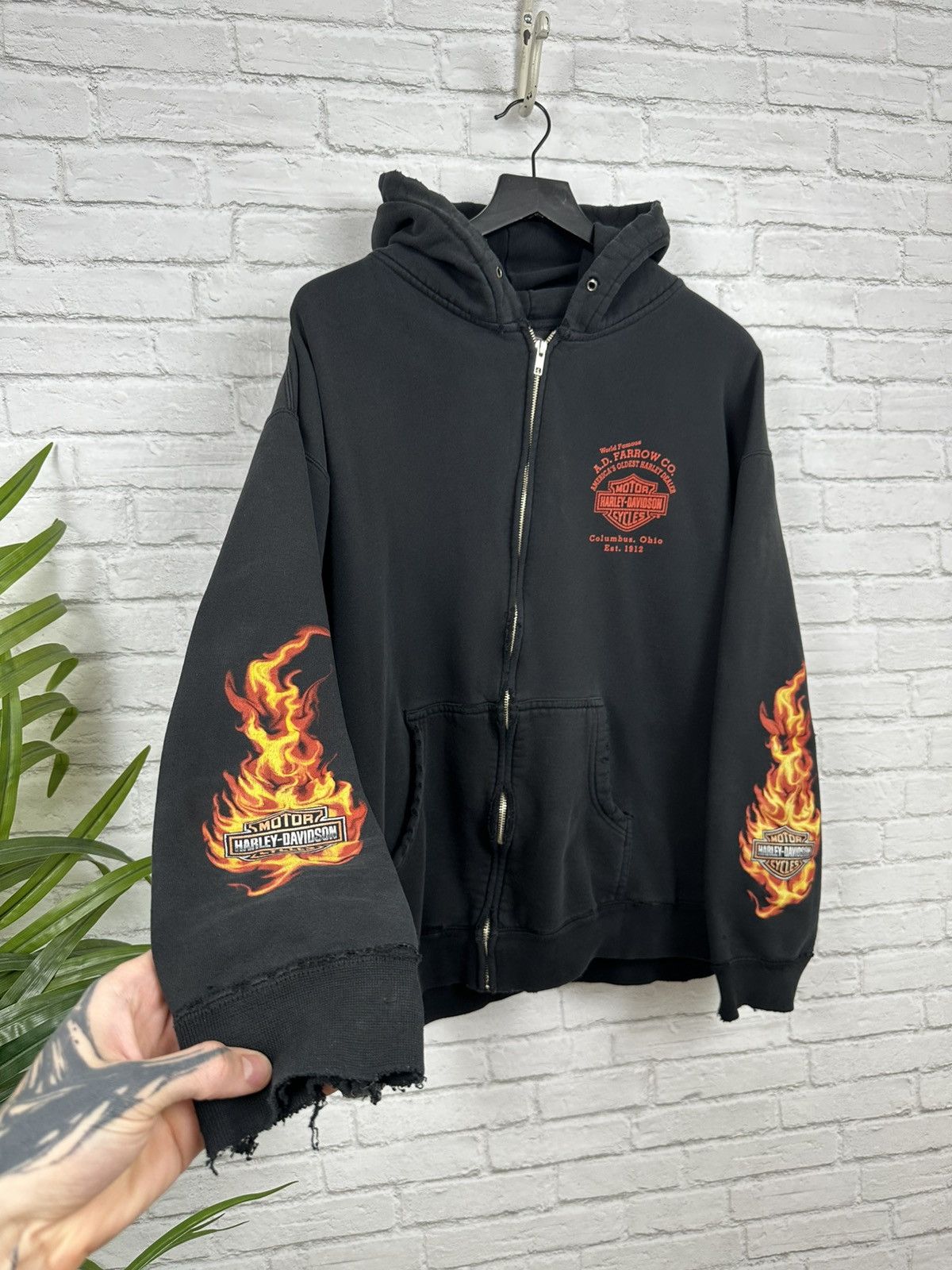 Harley Davidson (XL) THRASHED OUT FLAMES Harley Davidson Zip Up Hoodie Size US XL / EU 56 / 4 - 2 Thumbnail
