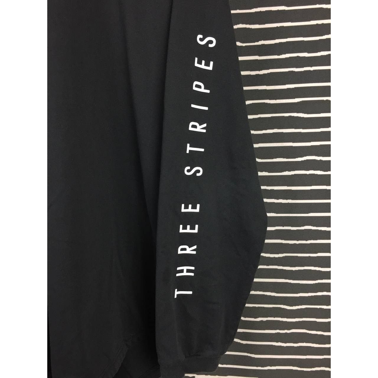 Adidas × Vintage Adidas Three Stripes Wording Longsleeve Tee Size XL Size US XL / EU 56 / 4 - 9 Thumbnail