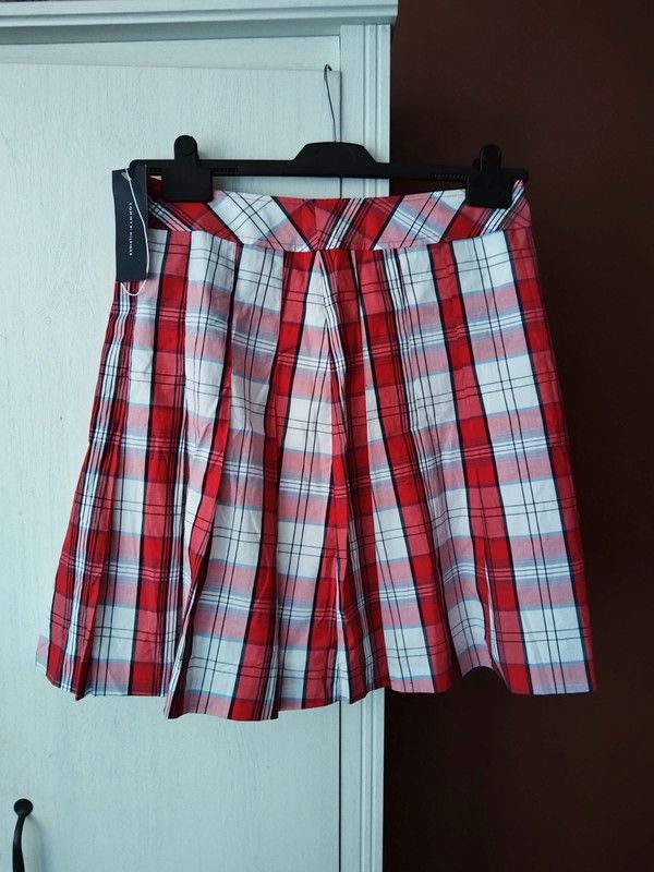 Tommy Hilfiger Tommy Hilfiger pleated skirt Size 28" / US 6 / IT 42 - 1 Thumbnail