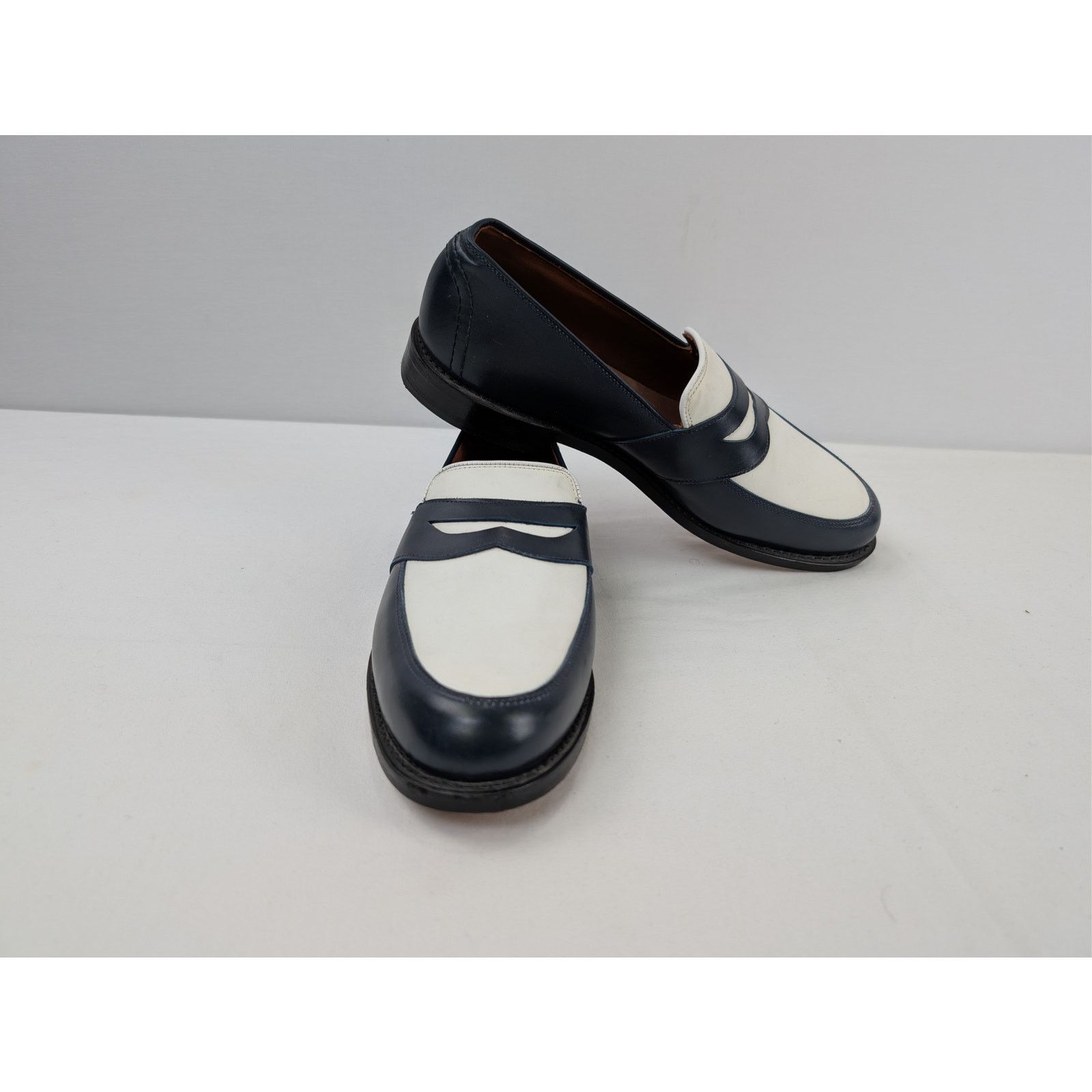 Allen Edmonds o1rshd1 CC20 calfskin leather penny loafer in navy and white Size US 10 / EU 43 - 17 Thumbnail