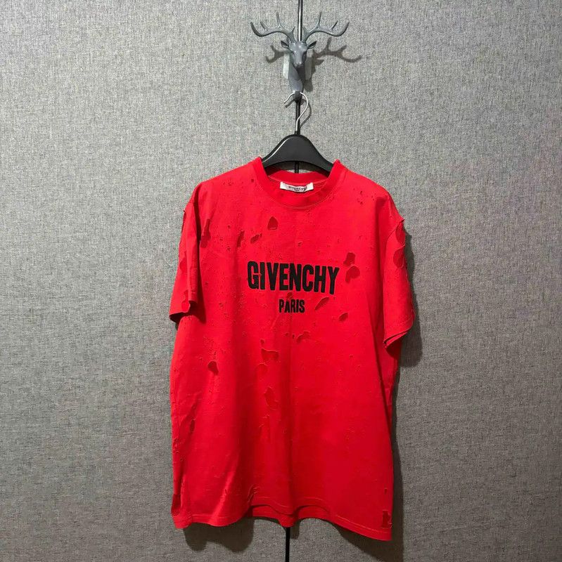 Givenchy Givenchy Red Cotton Embroidered Logo T-Shirt 0089 Size US S / EU 44-46 / 1 - 1 Thumbnail