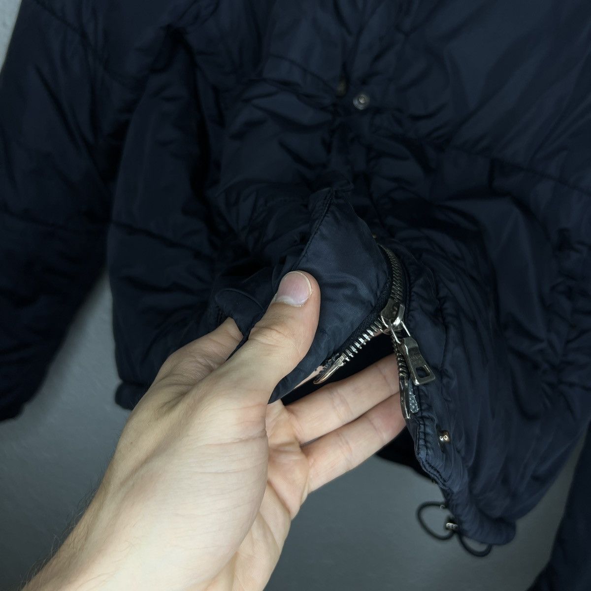 Prada Prada Milano Puffer Jacket Nylon Navy Logo Retro Y2K Drill Size M / US 6-8 / IT 42-44 - 10 Thumbnail