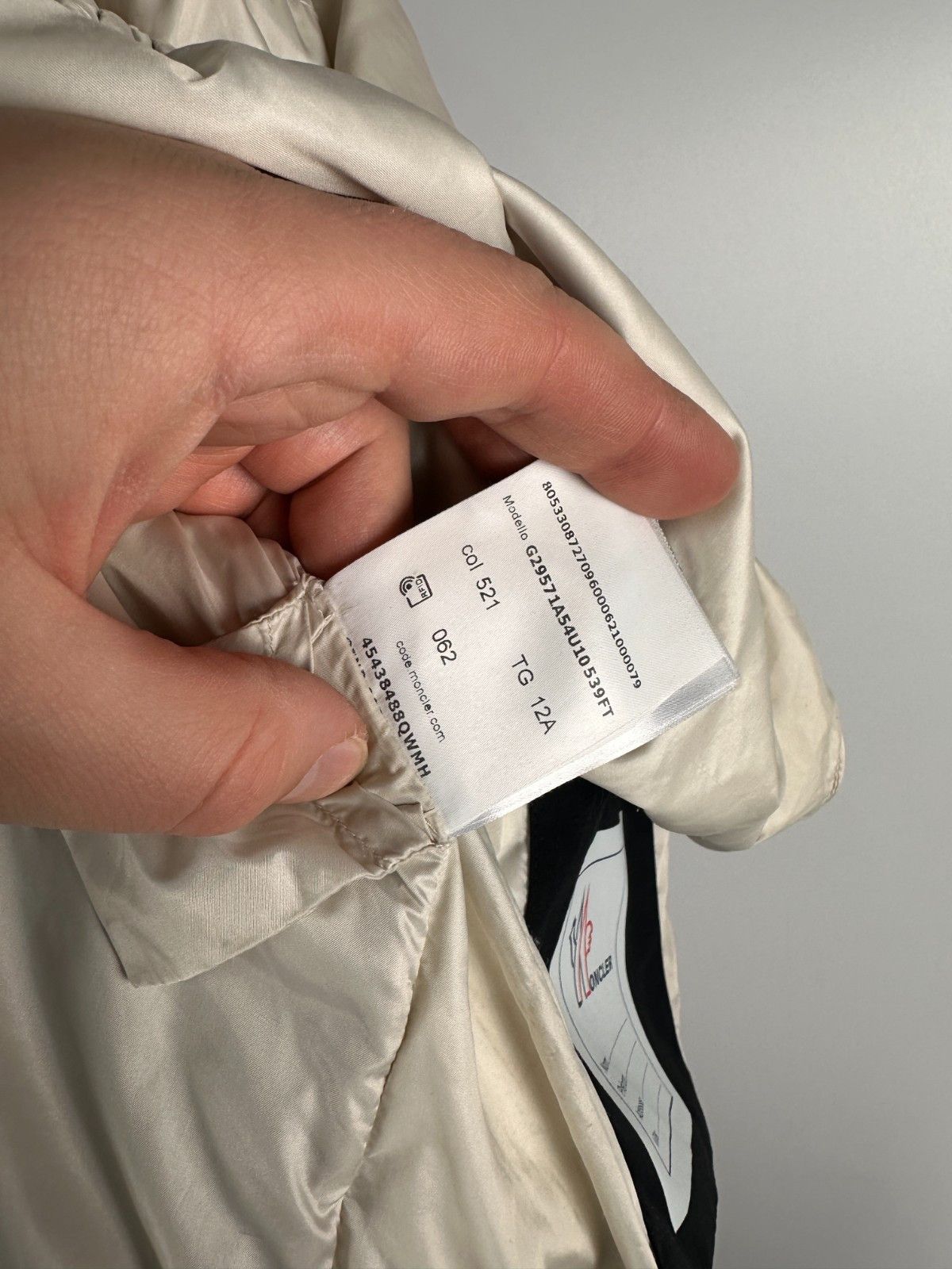 Moncler Grenoble Moncler Grenoble Down Puffer Jacket Pink Size Kids 12 Years Size XS / US 0-2 / IT 36-38 - 21 Thumbnail