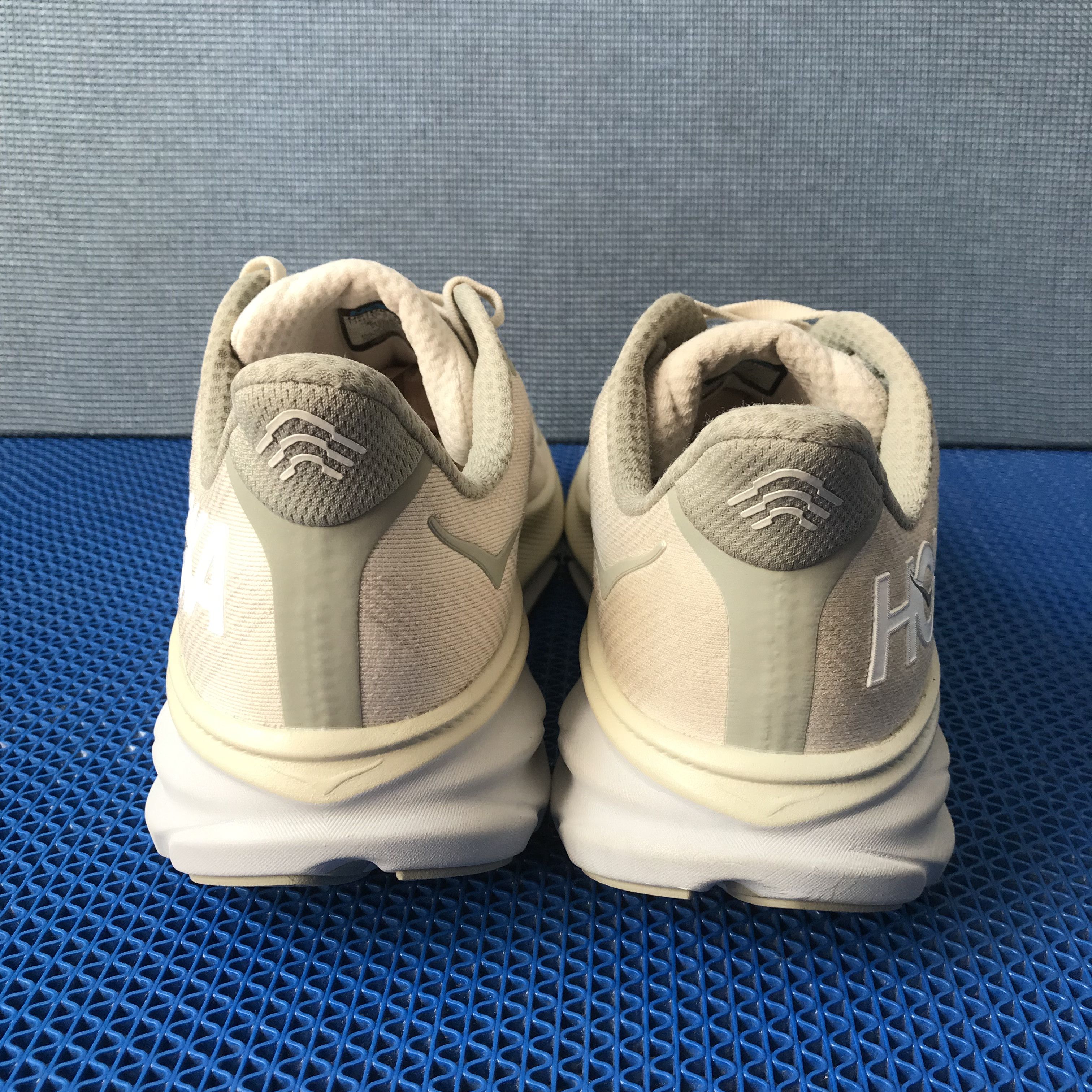 Hoka Hoka Clifton 9/H run running Tennis padel jogging shoes Size US 12 / EU 45 - 5 Thumbnail