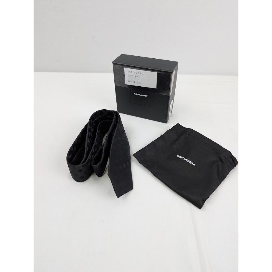 Saint Laurent Paris o1rshd1 Size: OS / Dotted Tie in Black Size ONE SIZE - 17 Thumbnail