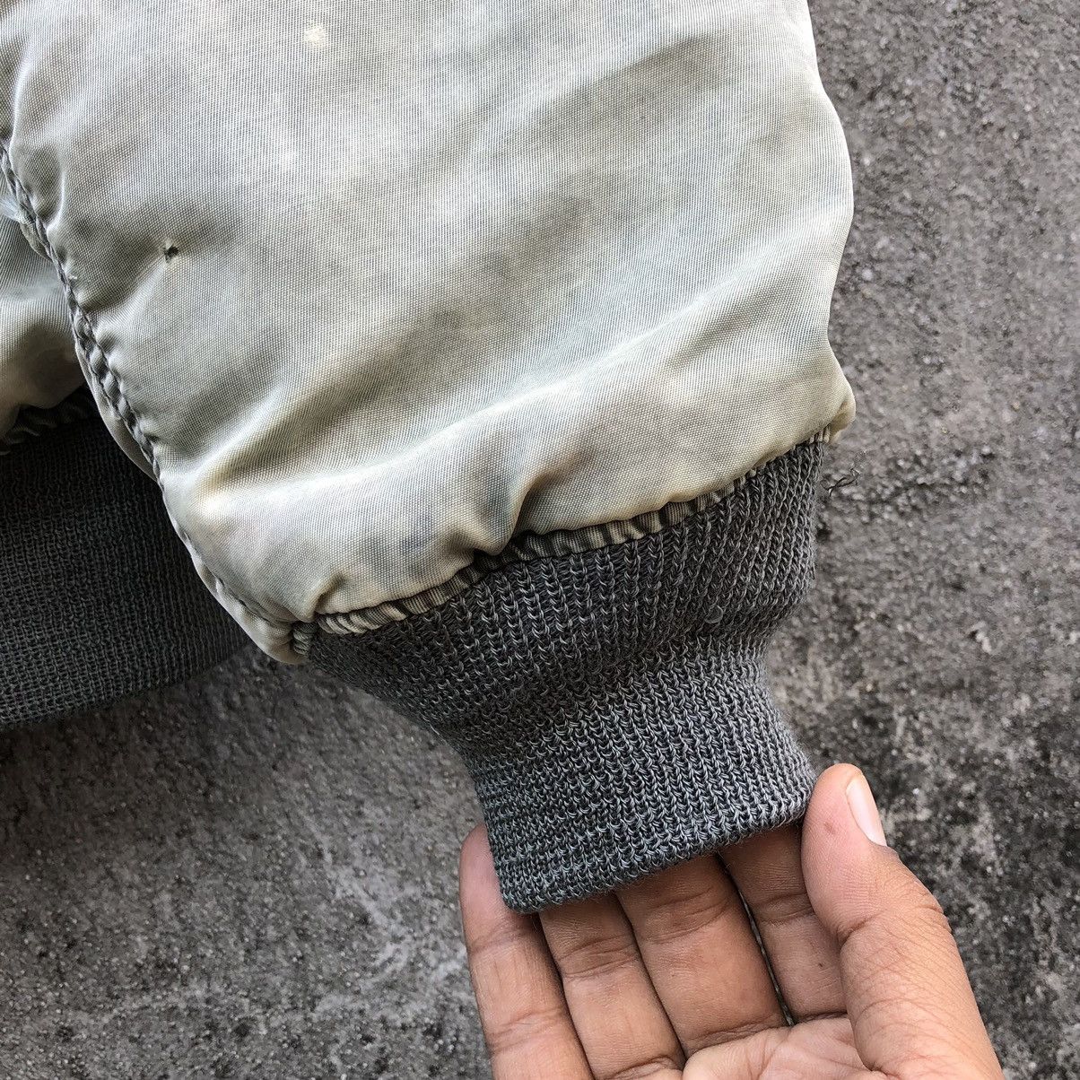 Vintage Vintage Sun Faded Ma-1 Bomber Jacket by Unique Size US L / EU 52-54 / 3 - 17 Thumbnail