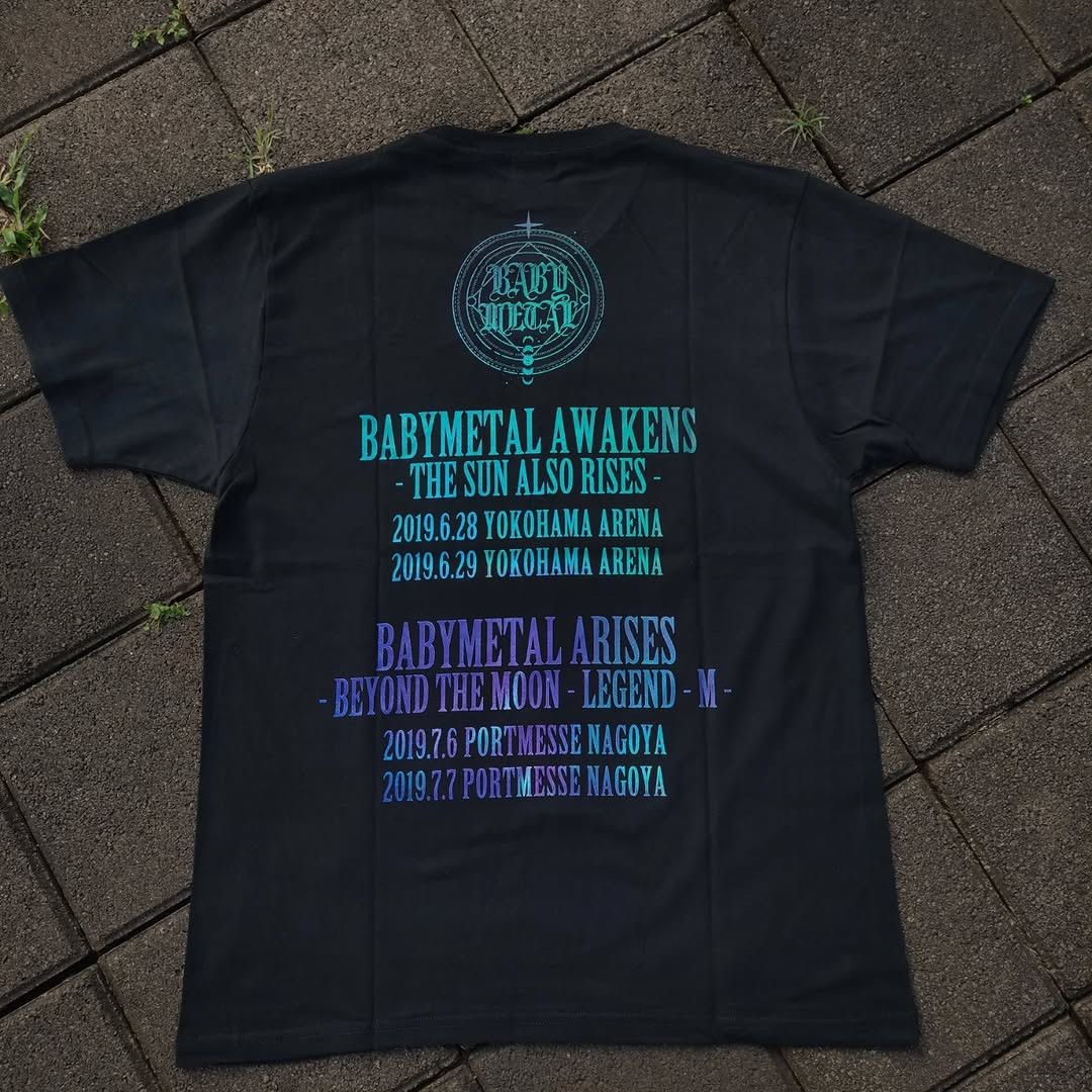 Band Tees BABYMETAL Legend M MOAMETAL Seitansai 2019 Tee Size US L / EU 52-54 / 3 - 3 Thumbnail