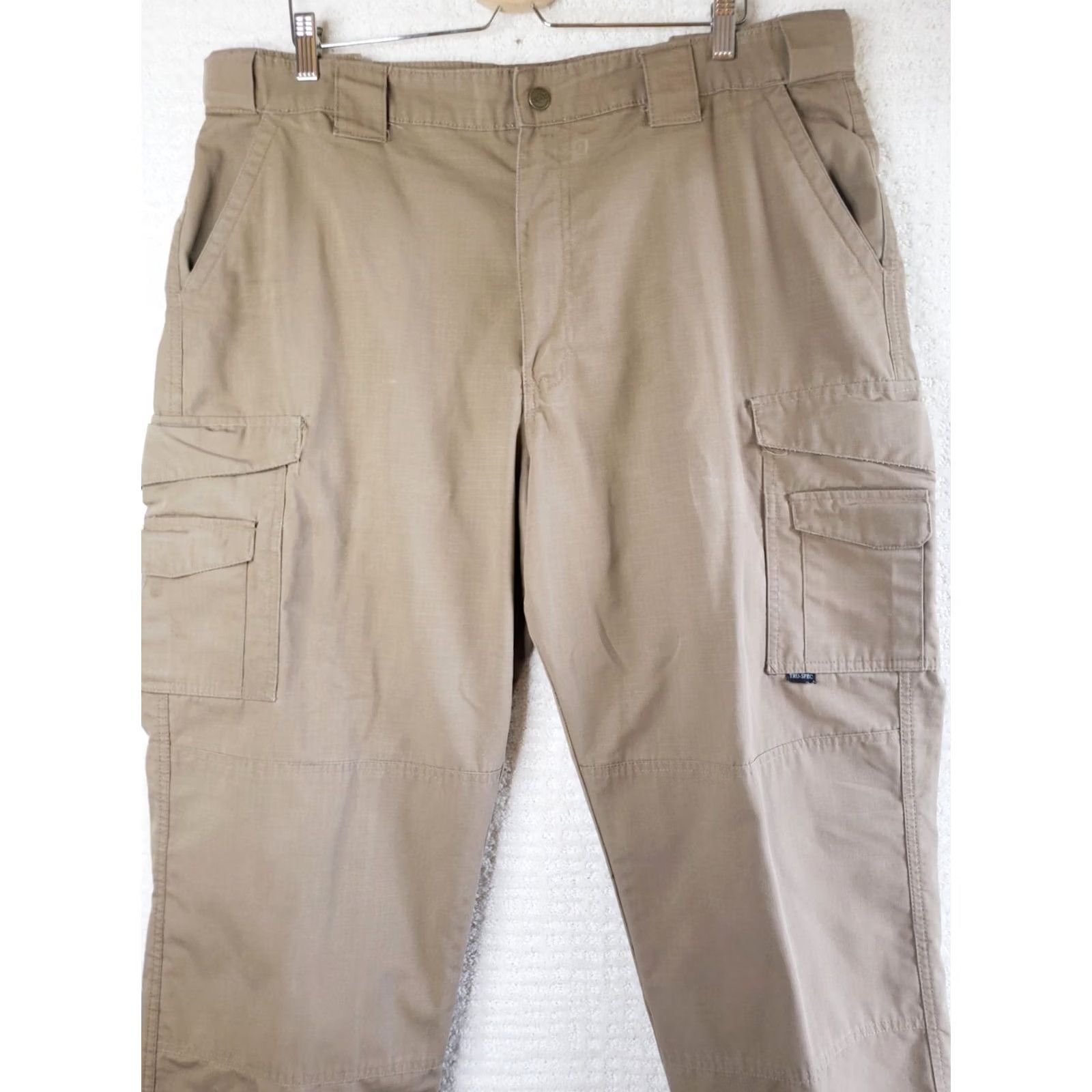 Vintage TRU-SPEC Men's Tactical Pants Beige 40 x 29 Flat Front Multiple Pockets Storage Size US 40 / EU 56 - 2 Thumbnail