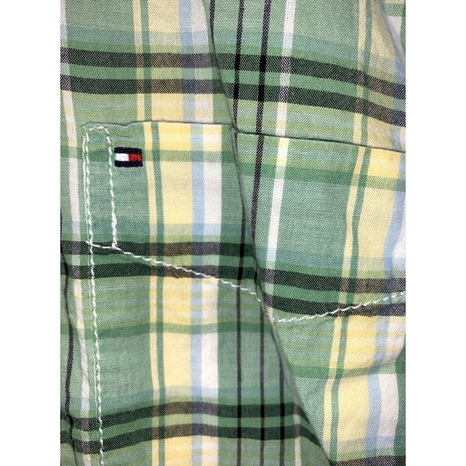 Tommy Hilfiger VINTAGE Tommy Hilfiger Men’s L Green Plaid Short Sleeve Button-Down Shirt-4108 Size US L / EU 52-54 / 3 - 3 Thumbnail