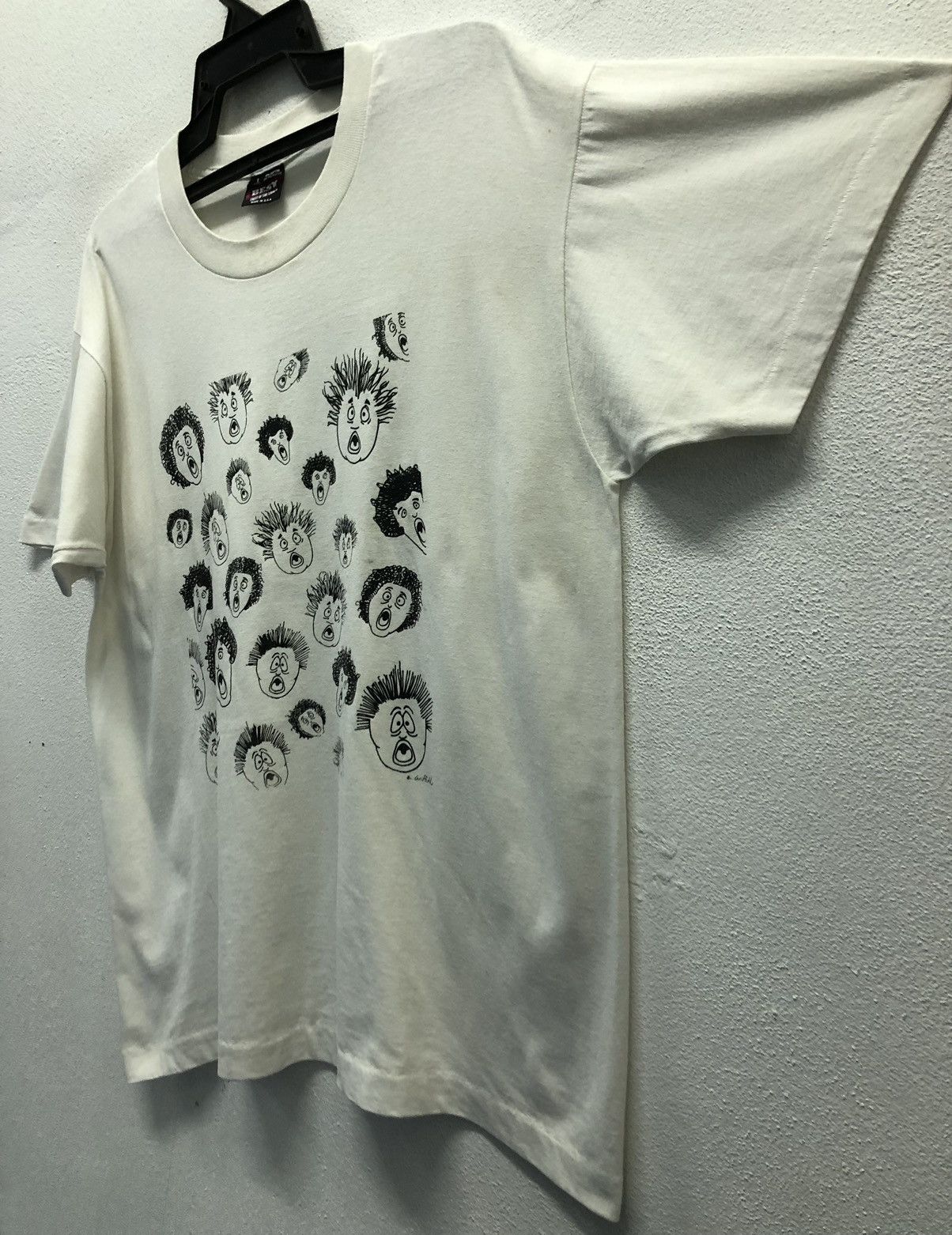 Vintage Vintage Fruit Of The Loom E.Griffiths Made In Usa T-Shirt Size US L / EU 52-54 / 3 - 7 Thumbnail