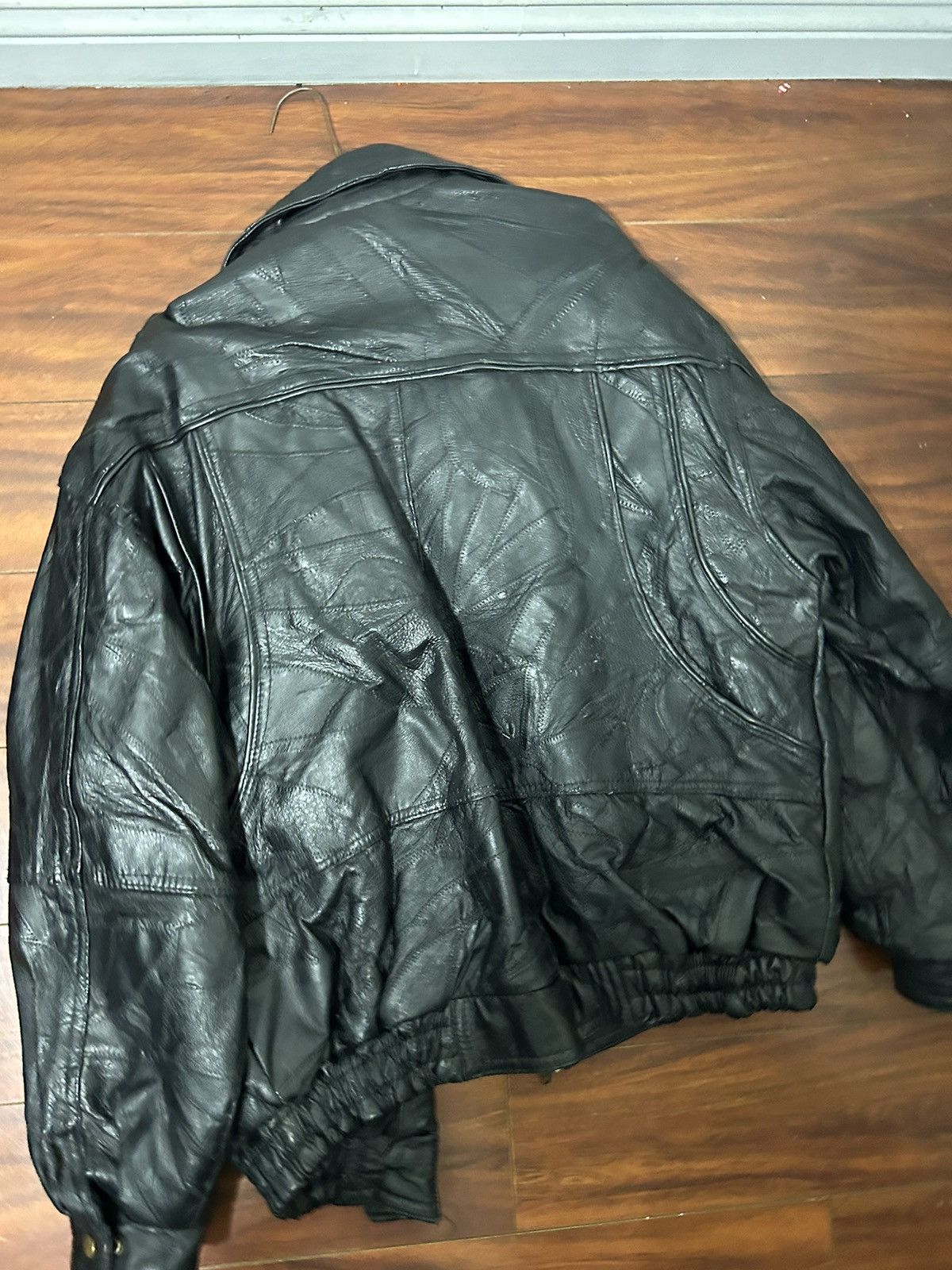 Vintage Black heavy leather jacket Size US L / EU 52-54 / 3 - 5 Thumbnail