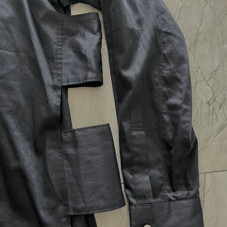 Comme des Garcons Comme Des Garcons Long Sleeve Shirt With Cutout Waist Size US S / EU 44-46 / 1 - 4 Thumbnail