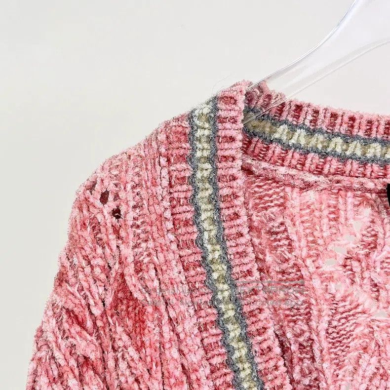 Chanel Chanel 22B pink mixed gold silk V-neck knitted cardigan co Size XS / US 0-2 / IT 36-38 - 4 Thumbnail
