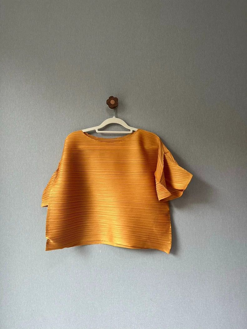 Issey Miyake Issey Miyake size:3 Yellow horizontal striped short-sleeve Size S / US 4 / IT 40 - 1 Thumbnail