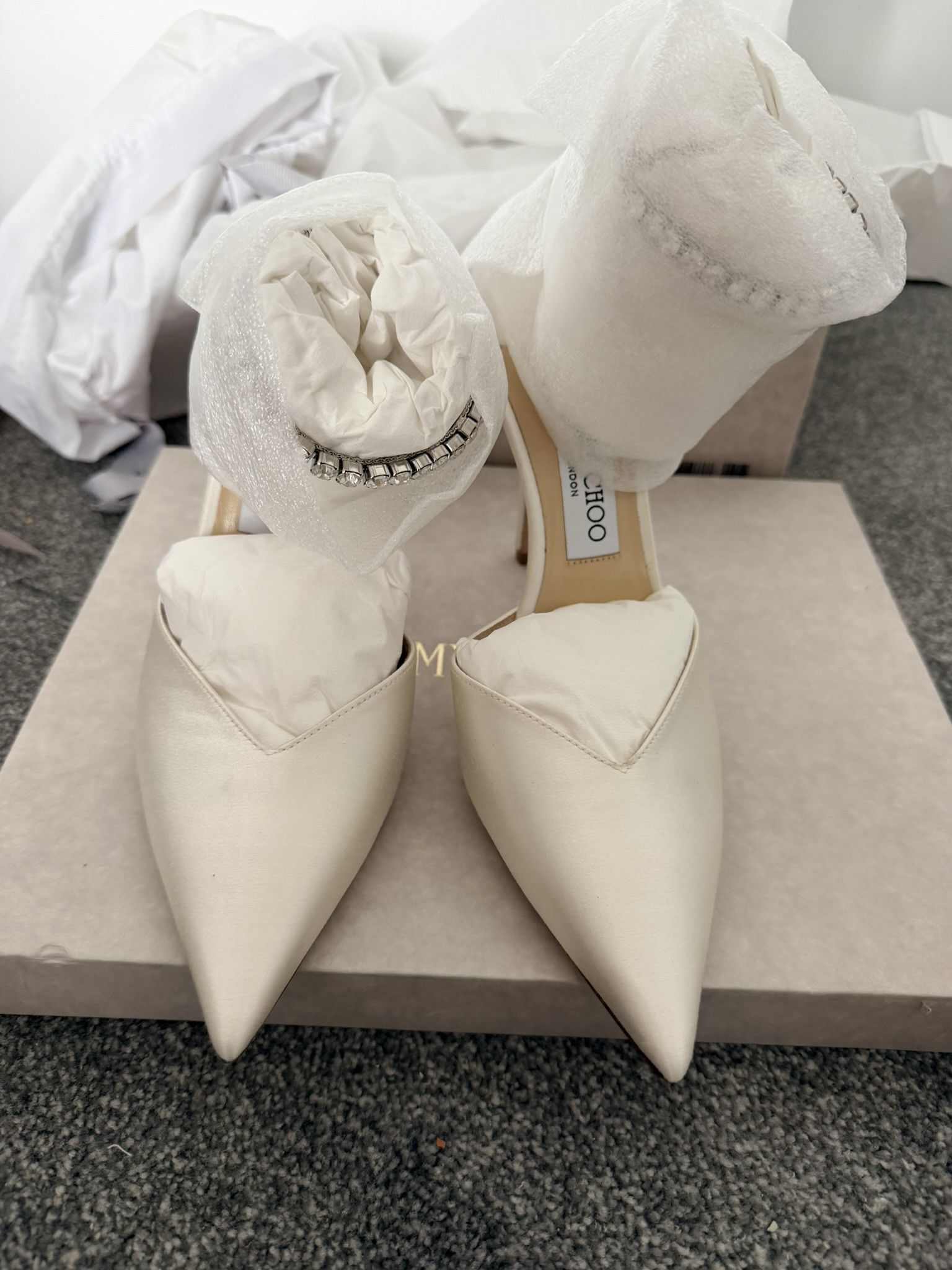 Jimmy Choo Jimmy Choo Saeda 100 l 39 EU Ivory/Crystal Size US 9 / IT 39 - 2 Thumbnail