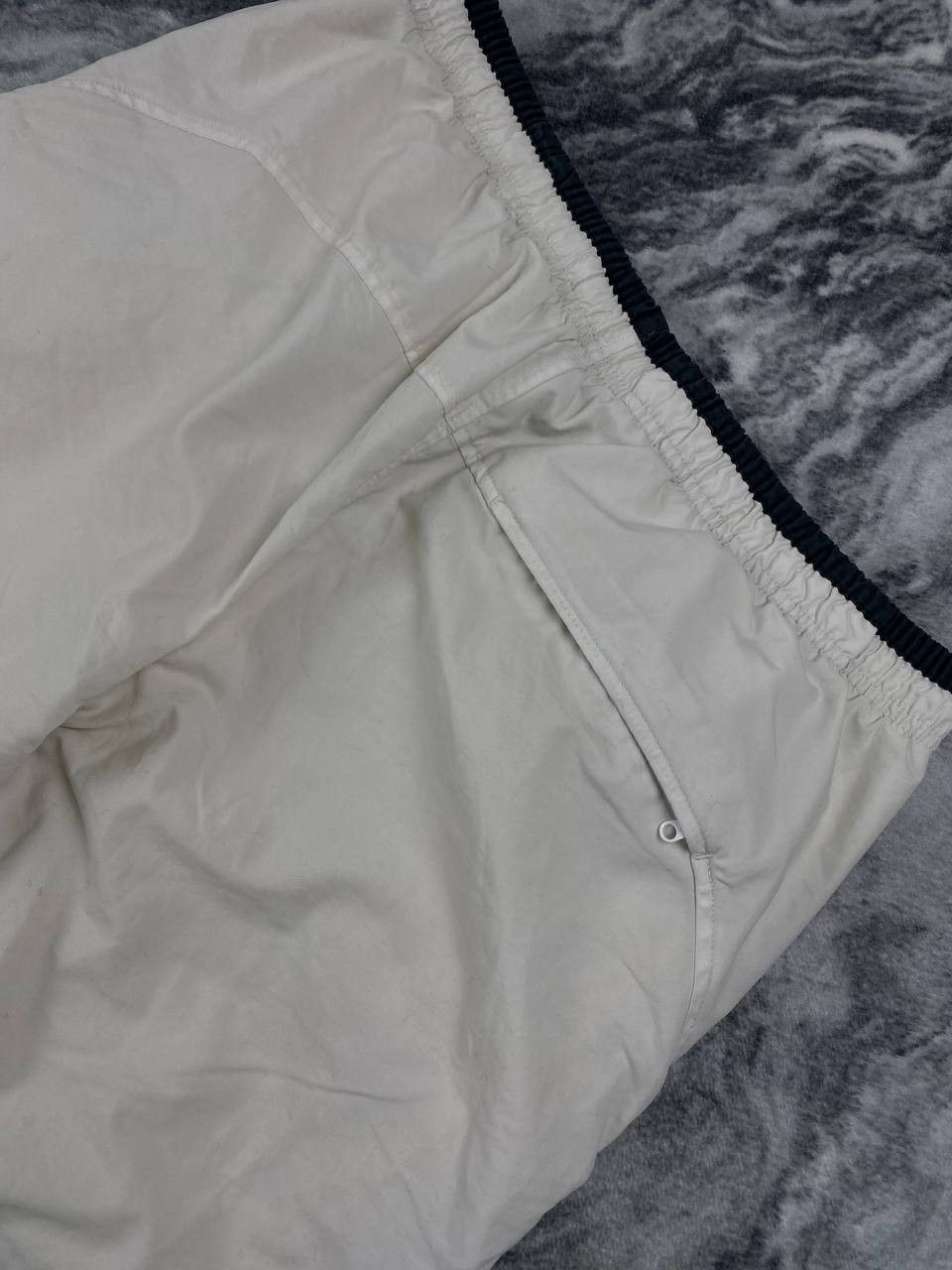 Nike Vintage Nike Track Pants 00s Nylon Striped Big Logo Men Size US 34 / EU 50 - 6 Thumbnail