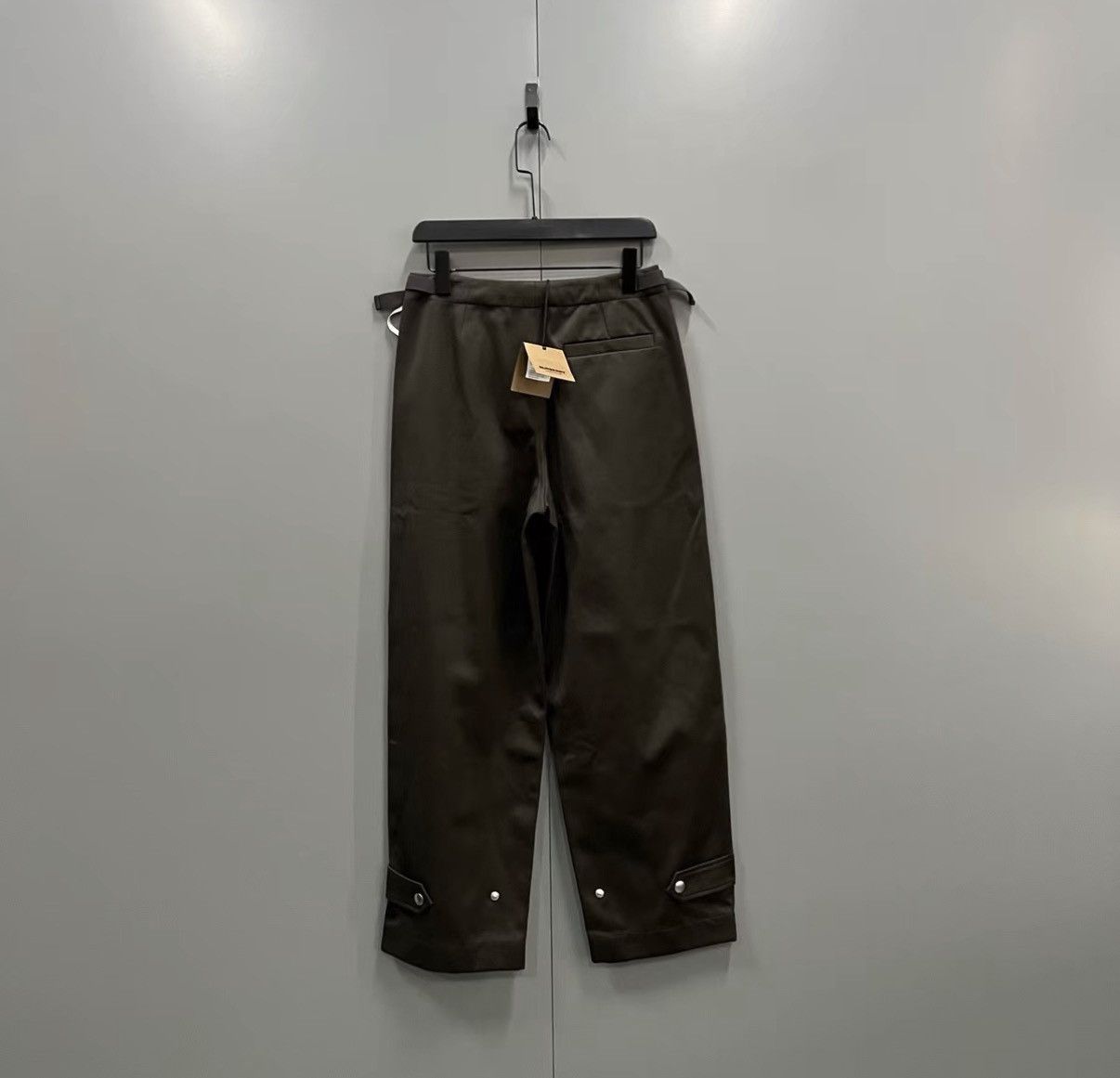 Burberry Burberry Dark Brown Metal Button Trousers J41 Size 24" / US 00 / IT 34 - 2 Thumbnail