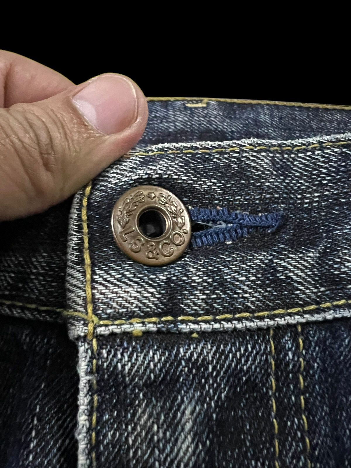 Levi's × Levi's Vintage Clothing Vintage Levis 537 Faded Distress Jeans Size US 33 - 9 Thumbnail