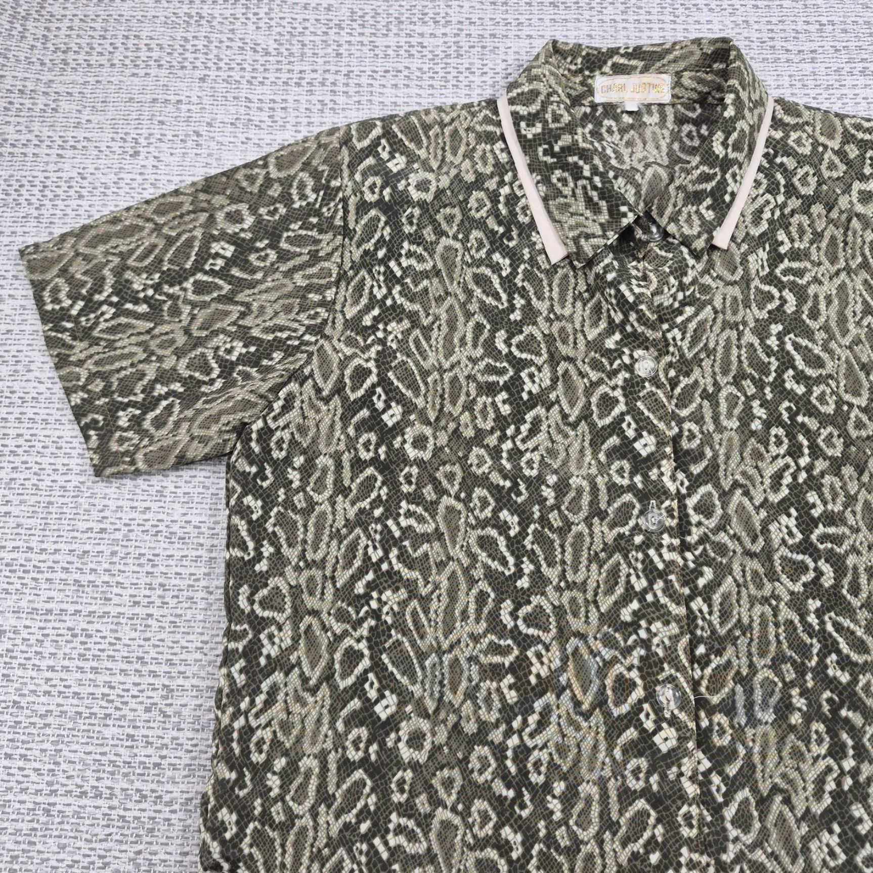 Vintage VINTAGE Charl Justine Shirt Womens Large Button Up Snake Print Tunic Top 70s 80s Size L / US 10 / IT 46 - 3 Thumbnail