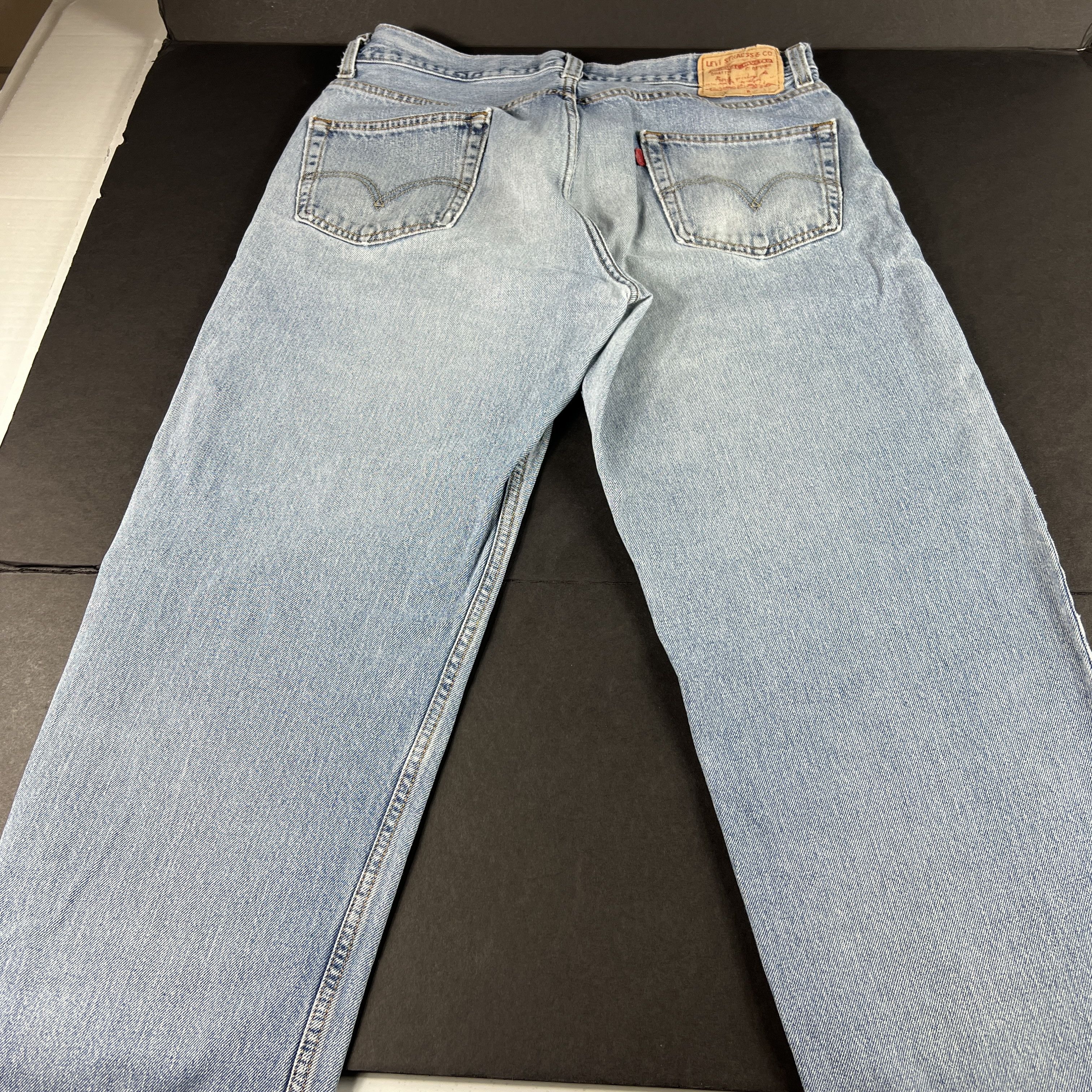 Y2K Levi's Jeans 550 Relaxed Blue Faded Thrashed Denim