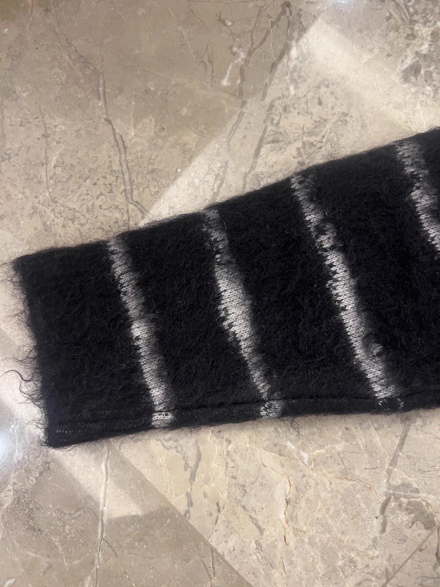 Saint Laurent Paris Saint Laurent Black White Stripe Mohair Sweater M Size US M / EU 48-50 / 2 - 2 Thumbnail