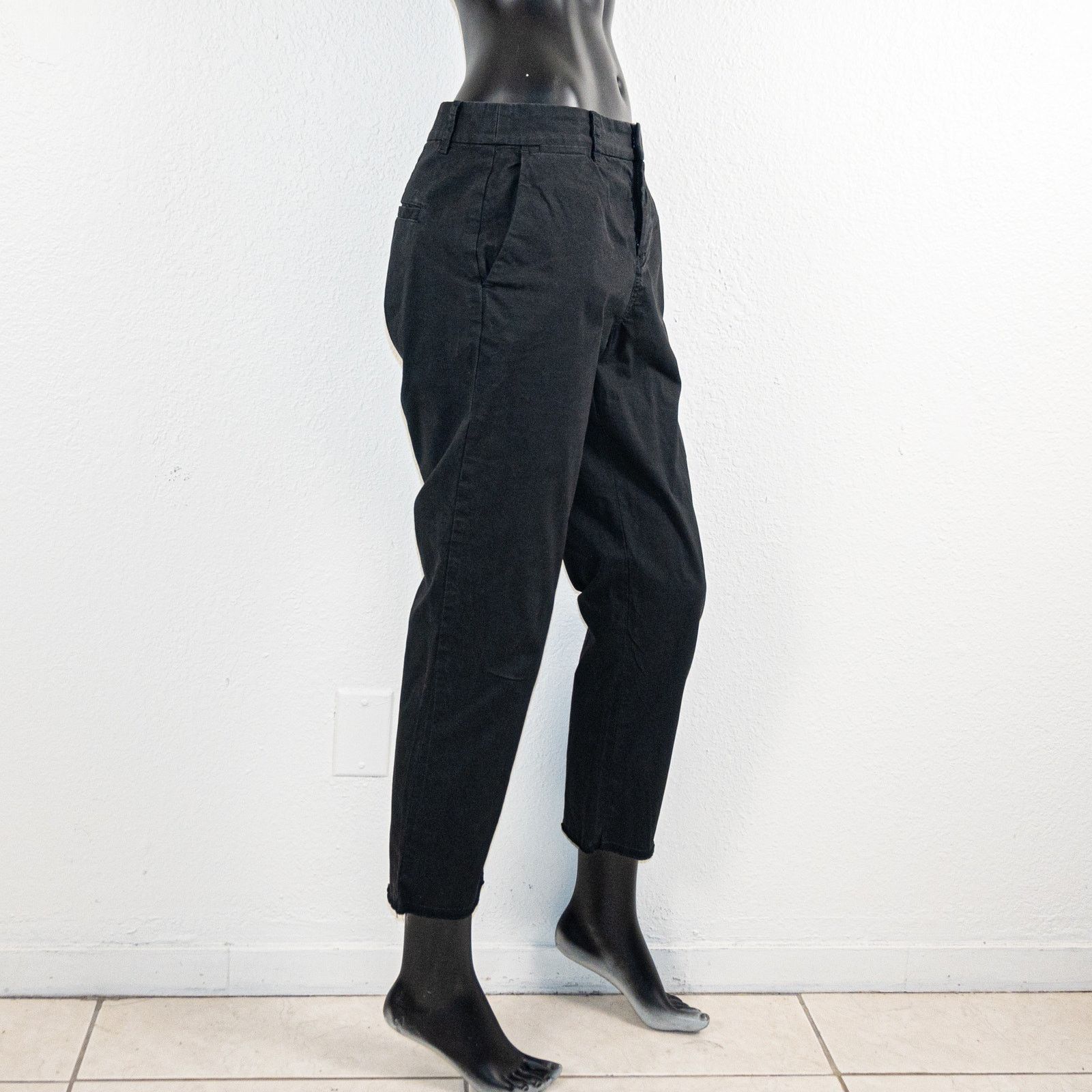 Nili Lotan NILI LOTAN $345 Eash Hampton Pants in Carbon Black crop hem Size 28" / US 6 / IT 42 - 8 Thumbnail