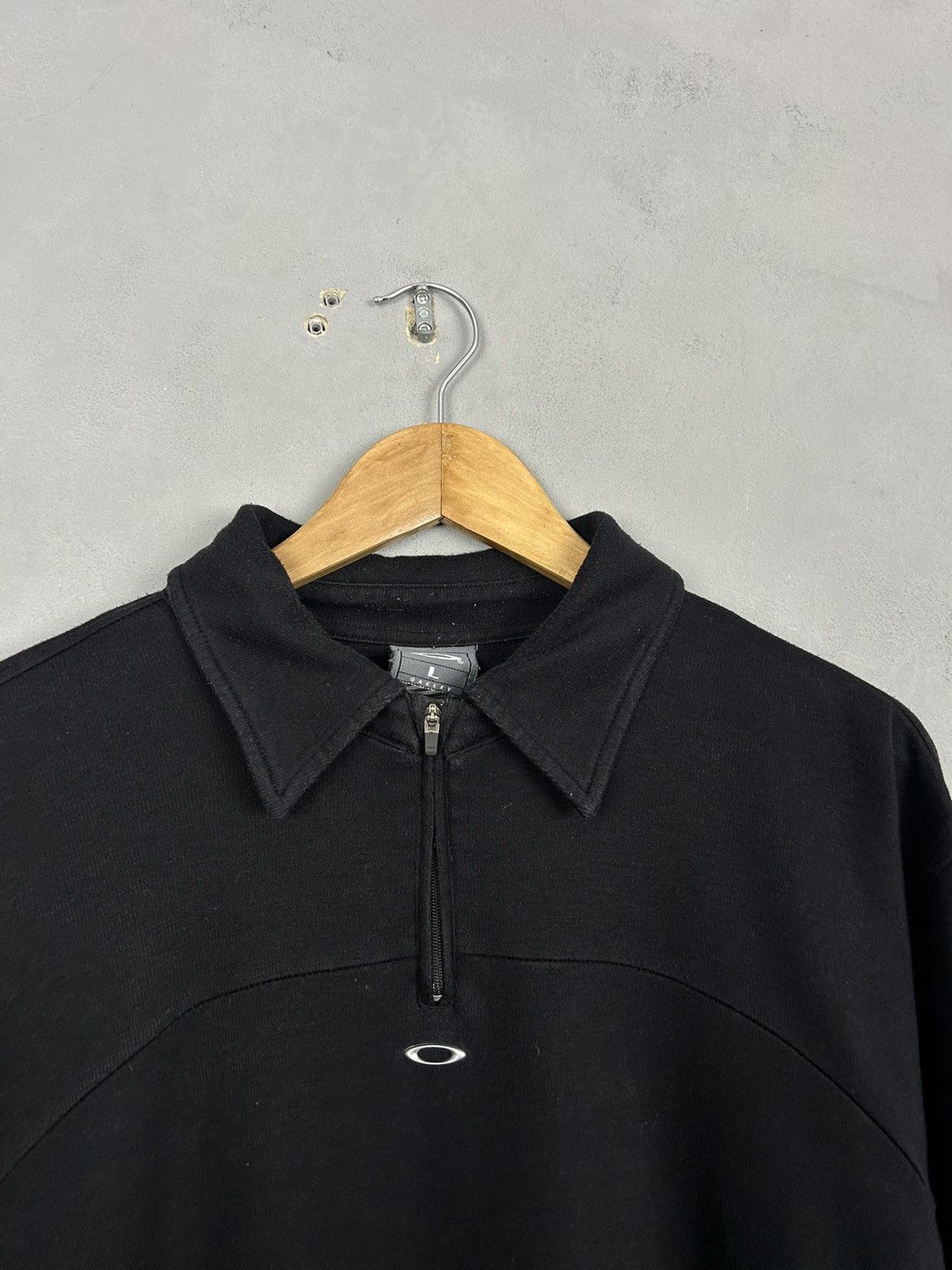 Oakley Vintage Oakley centre logo 1/3 zip sweatshirt Size US L / EU 52-54 / 3 - 5 Thumbnail
