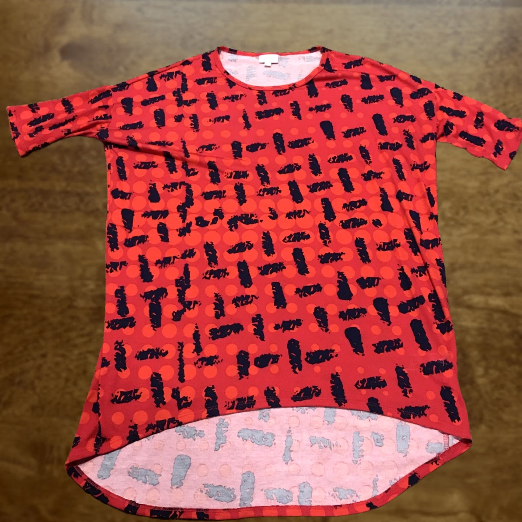 Vintage LuLaRoe Shirt Womens XS Red Short Sleeve Polyester Blend Crew Neck T-Shirt Basic Lightweight B14 Size XS / US 0-2 / IT 36-38 - 1 Thumbnail