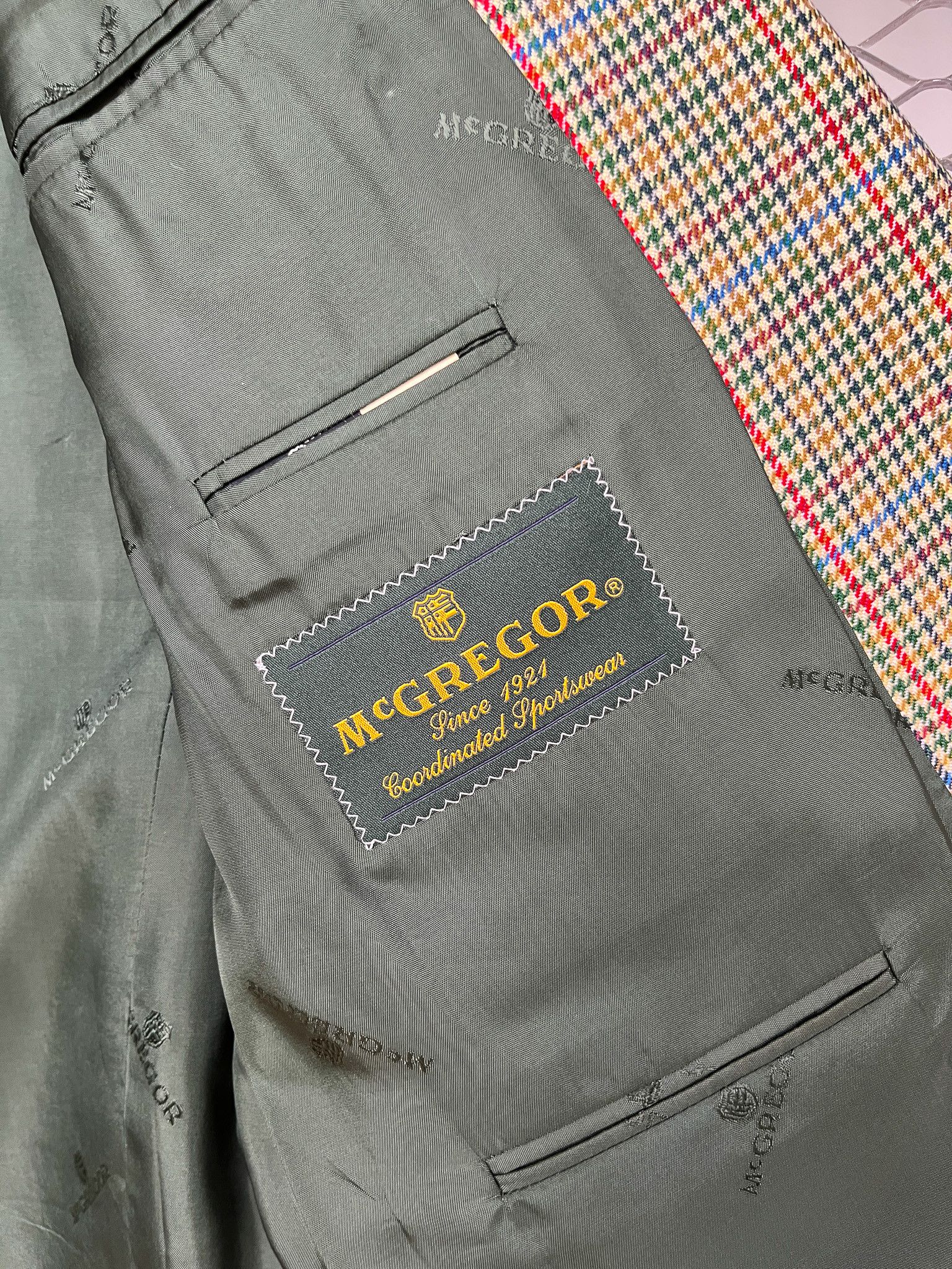 McGregor McGregor Vintage Blazer, Late 60s/Early 70s, Pure Wool Size 52R - 2 Thumbnail
